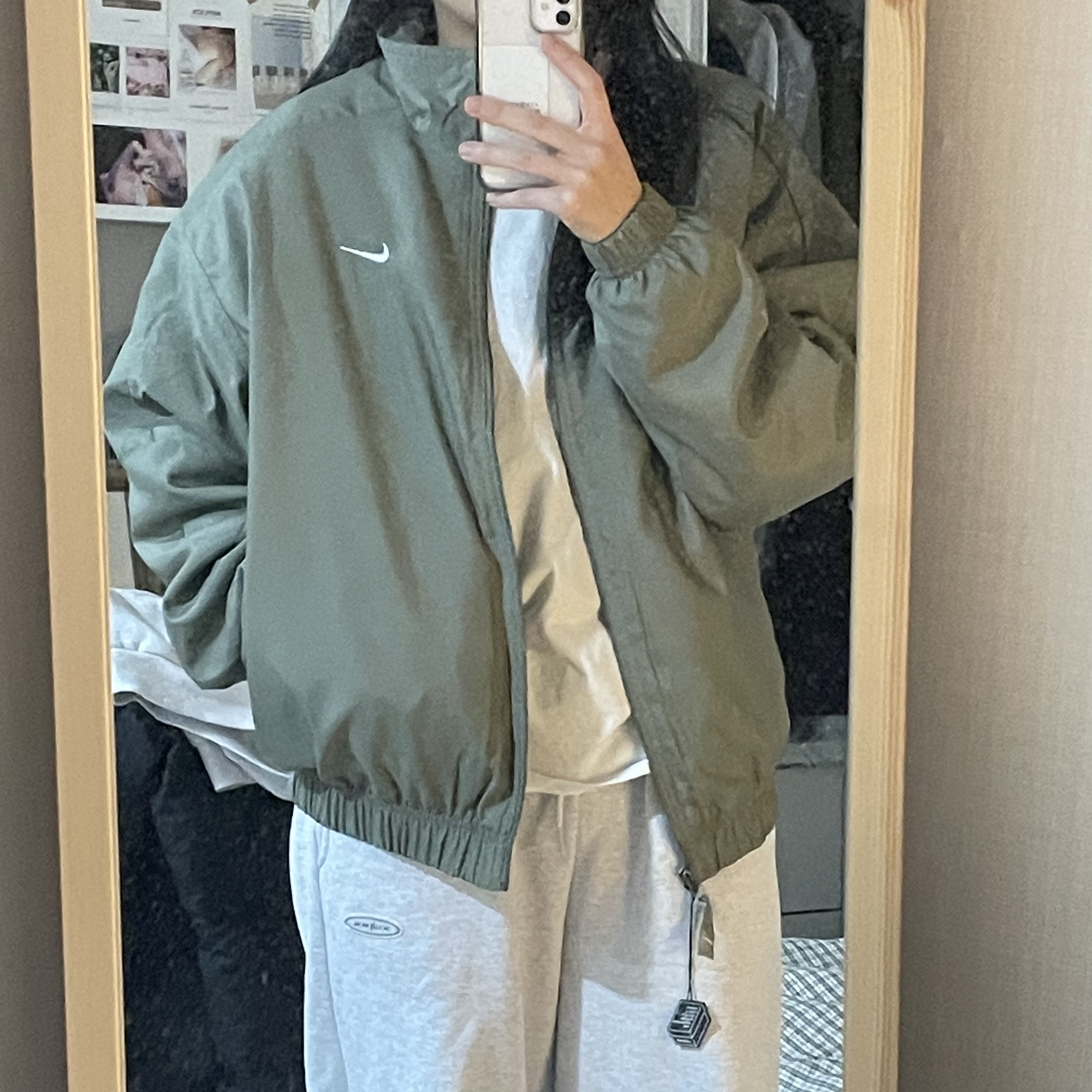 Nike NRG Solo Swoosh Satin Bomber Jacket Light Army - Asia 착용 스타일