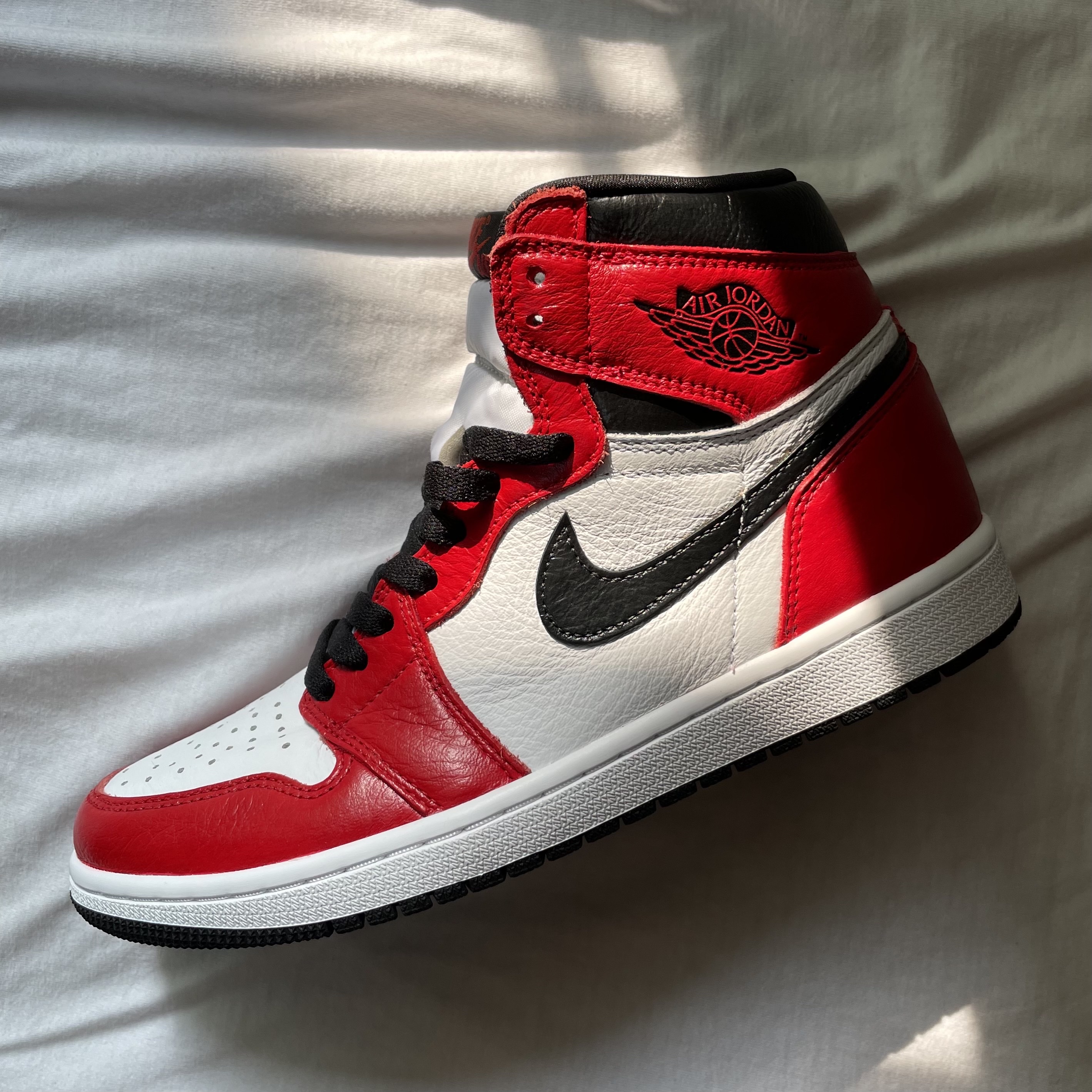 Jordan 1 Retro High OG Light Fusion Red 착용 스타일 - 1
