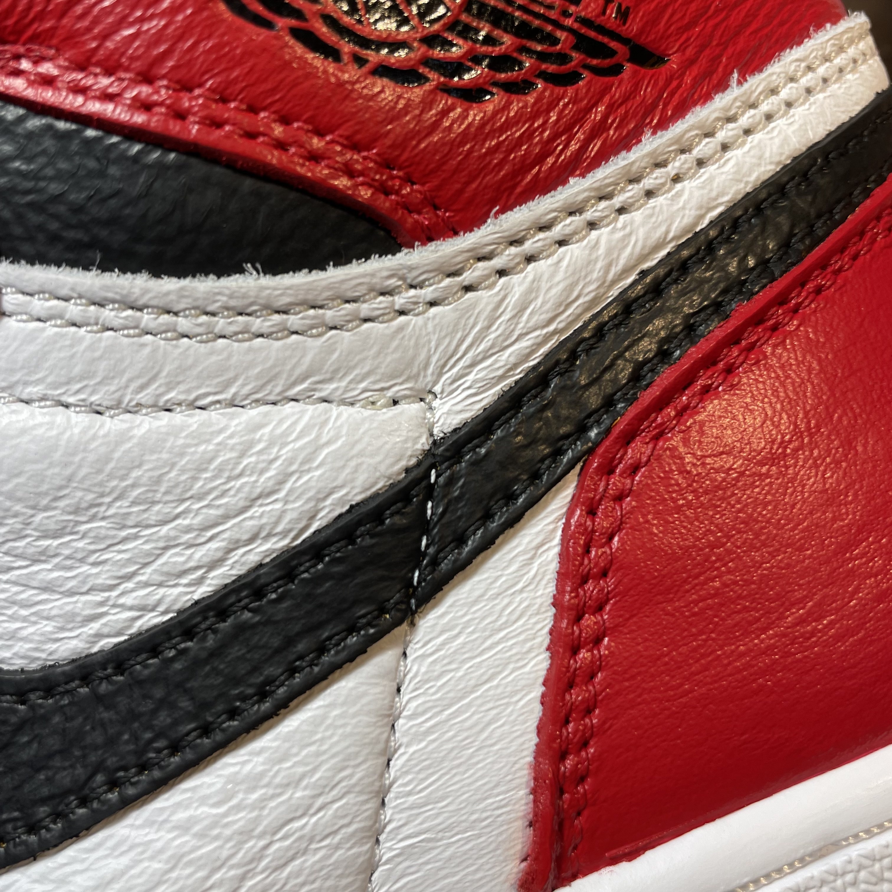 Jordan 1 Retro High OG Light Fusion Red 착용 스타일 - 4