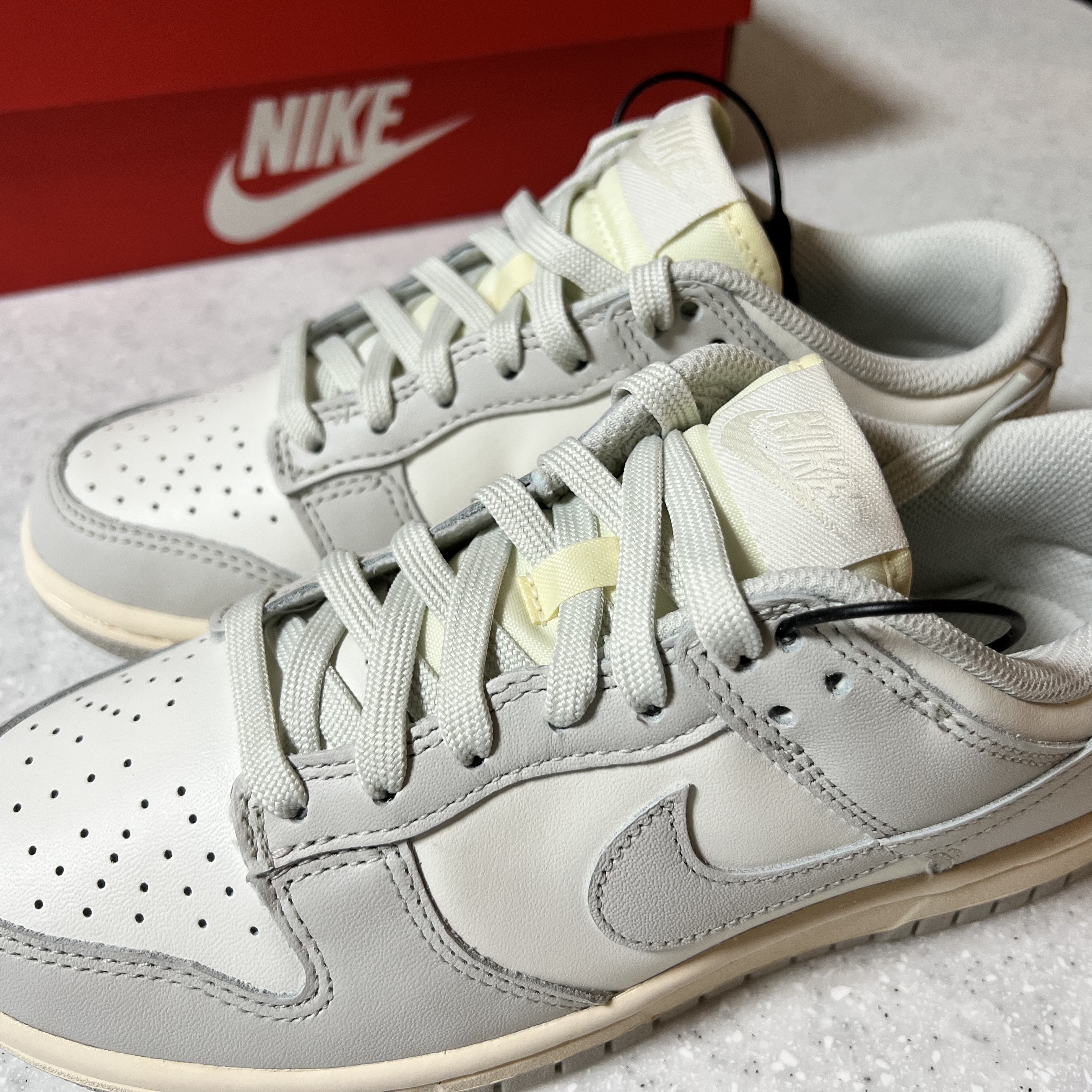(W) Nike Dunk Low Light Bone 착용 스타일