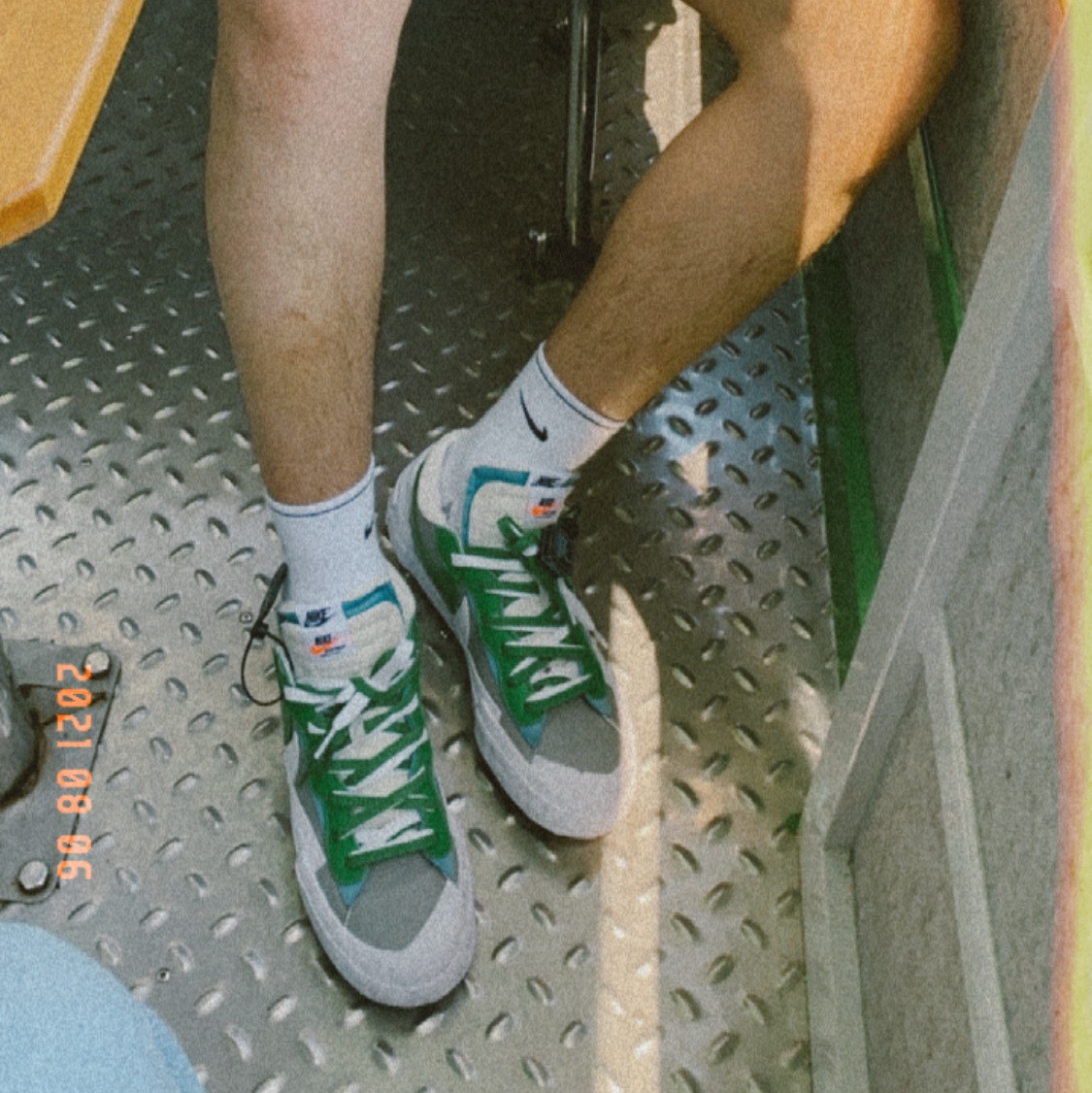 Nike x Sacai Blazer Low Classic Green 착용 스타일