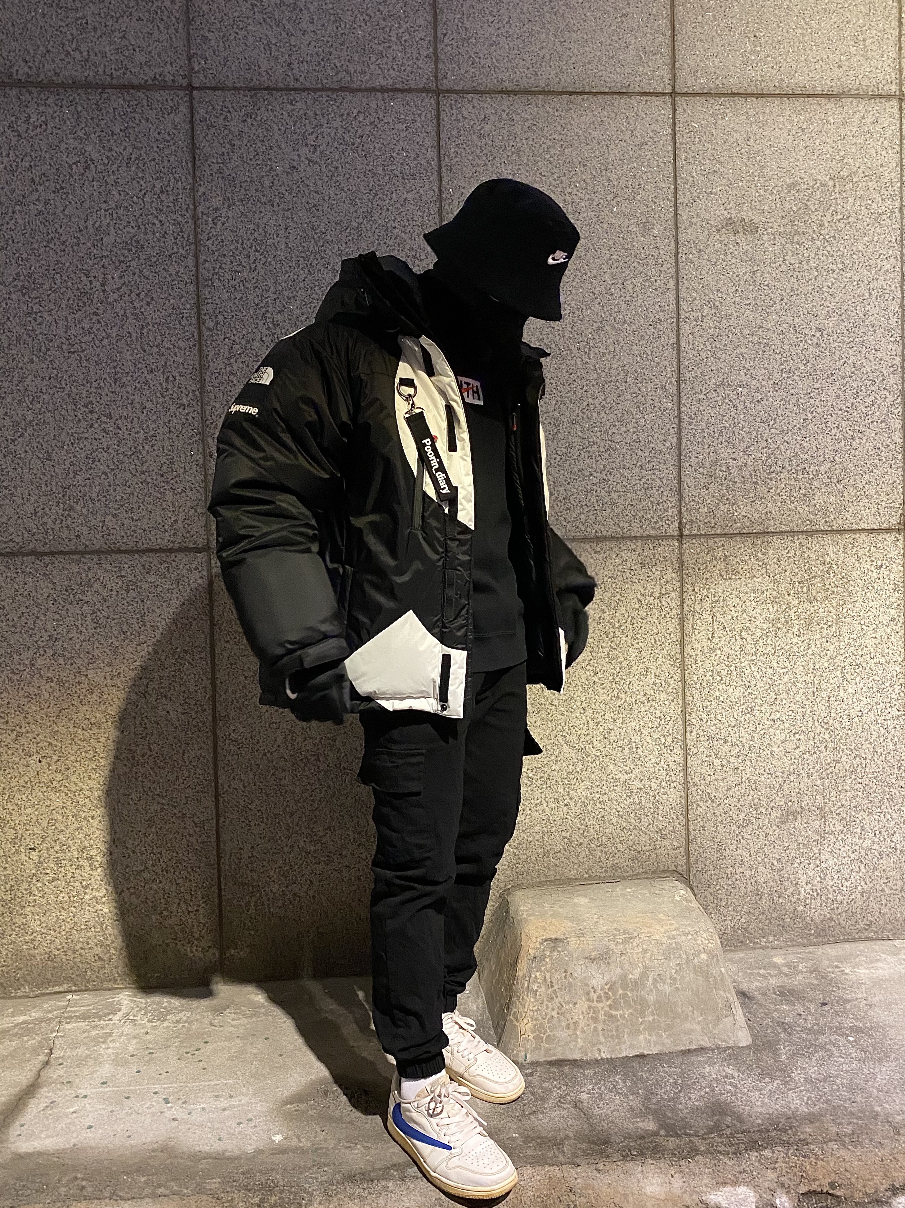 Supreme x The North Face S Logo Summit Series Himalayan Parka Black - 20FW, Nike Futura Washed Bucket Hat Black 착용 스타일
