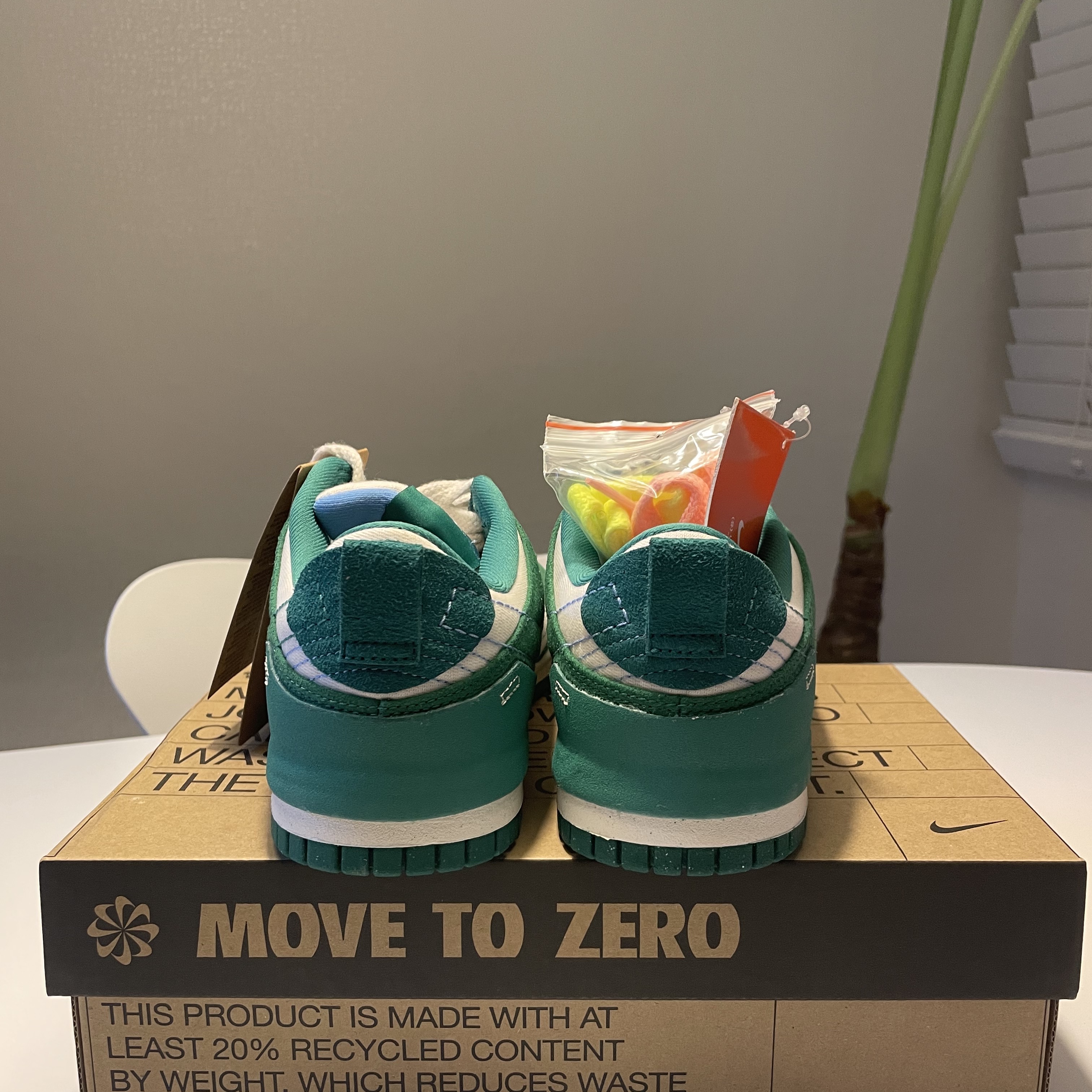 (W) Nike Dunk Low Disrupt 2 Phantom University Blue 착용 스타일 - 4