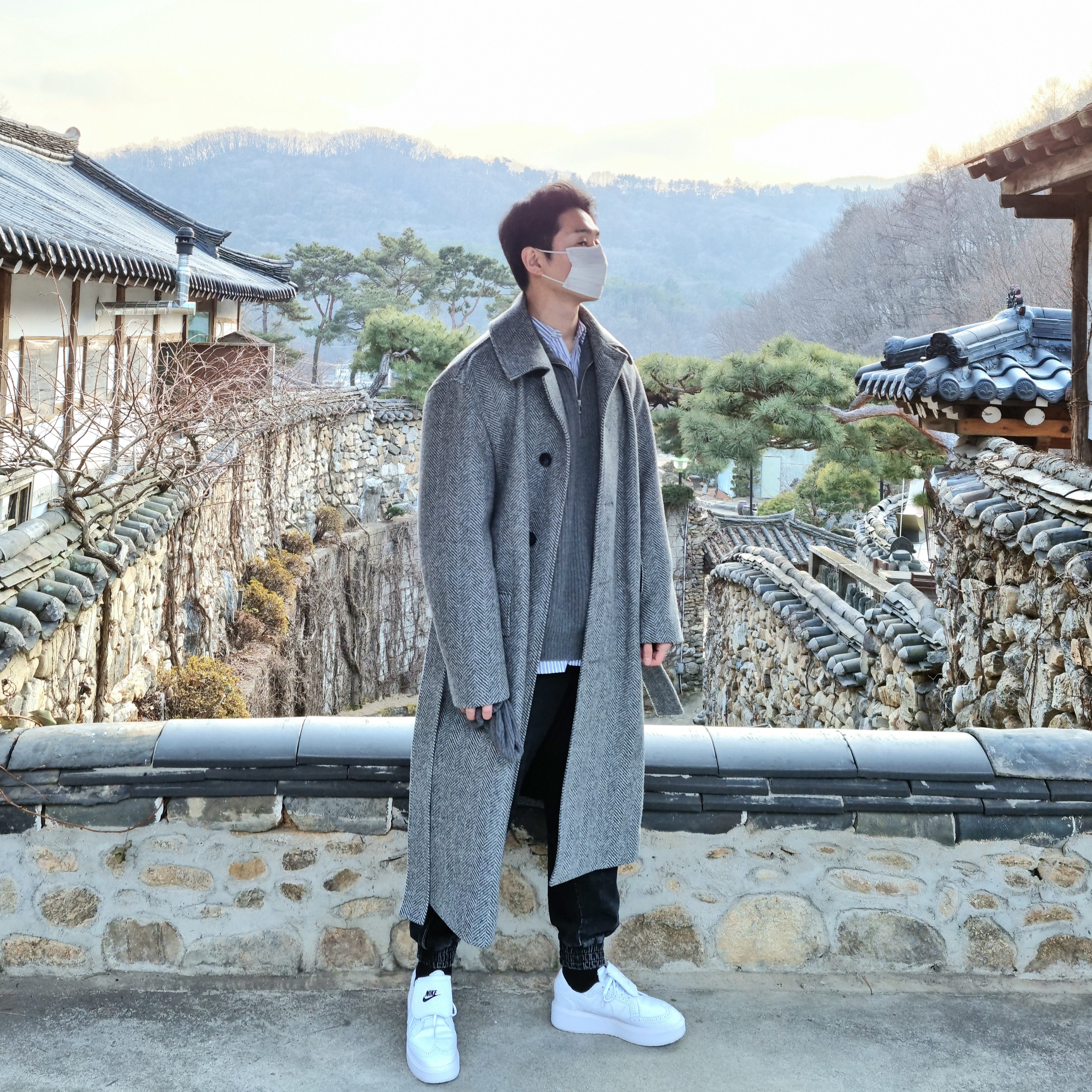 Nike x Peaceminusone Kwondo1 White, Juun.J Detail Track Jogger Denim Pants Black - 22SS 착용 스타일 - 1