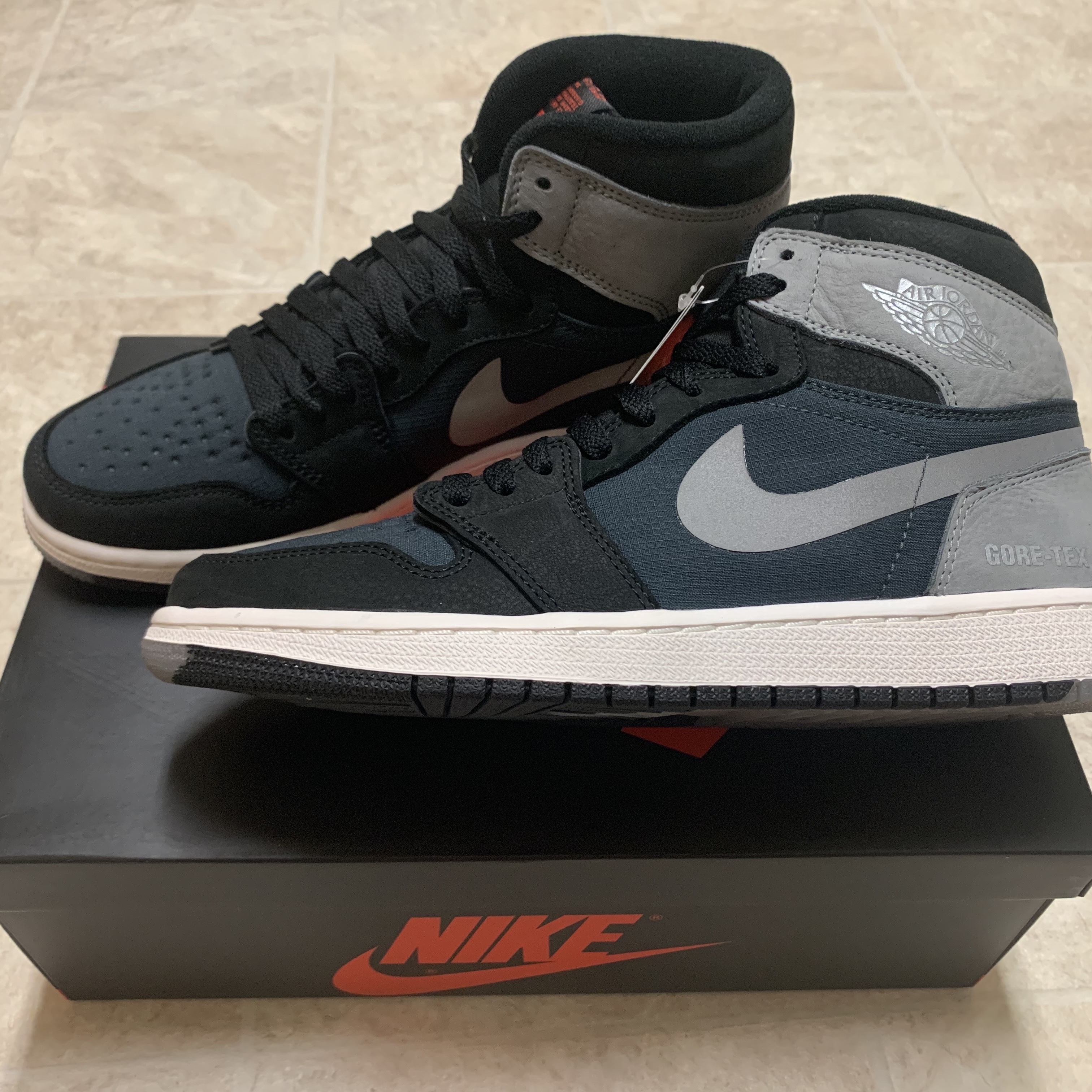 Jordan 1 Element Gore-Tex Particle Grey 착용 스타일