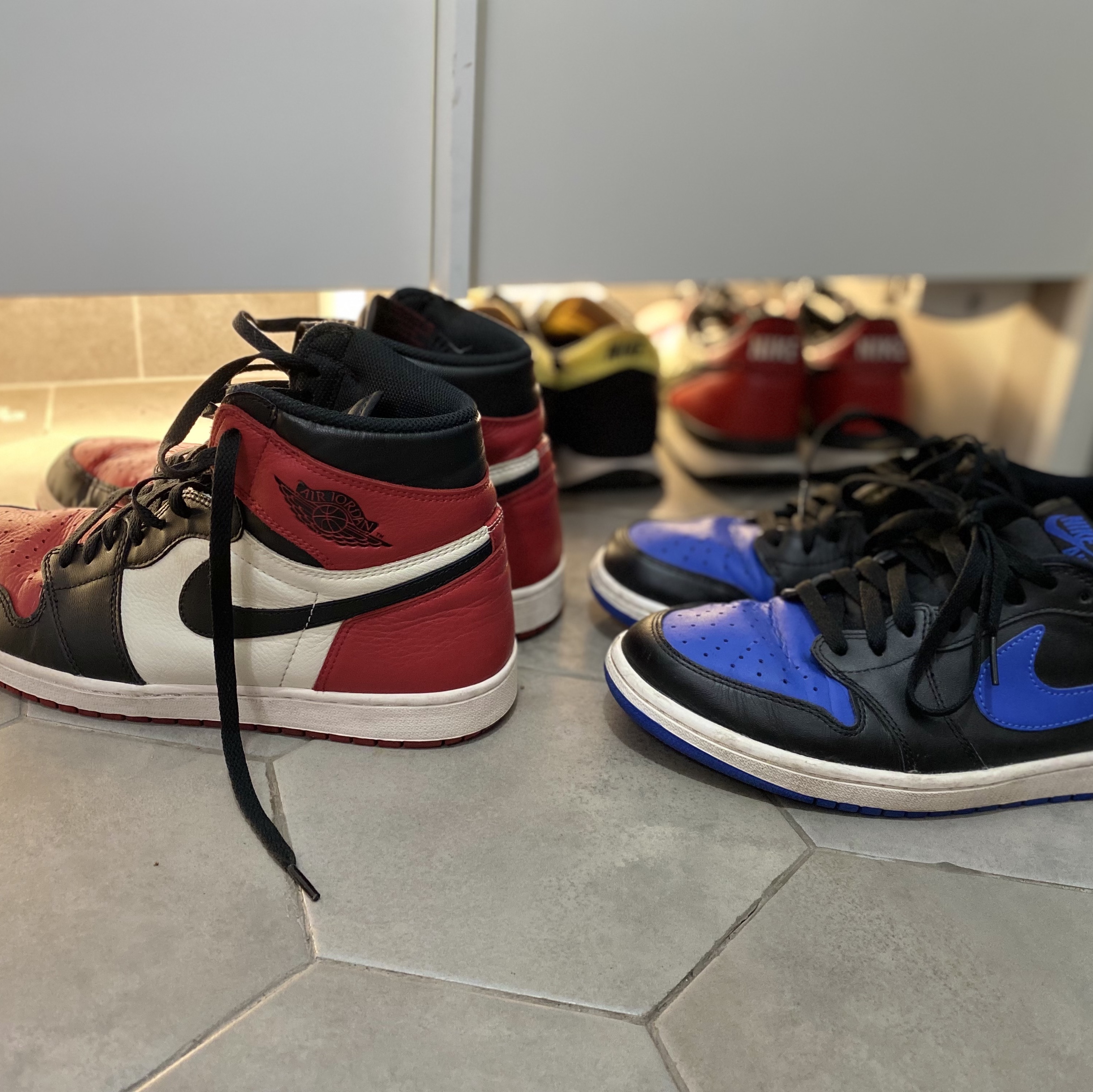 Jordan 1 Retro High OG Bred Toe 착용 스타일 - 3
