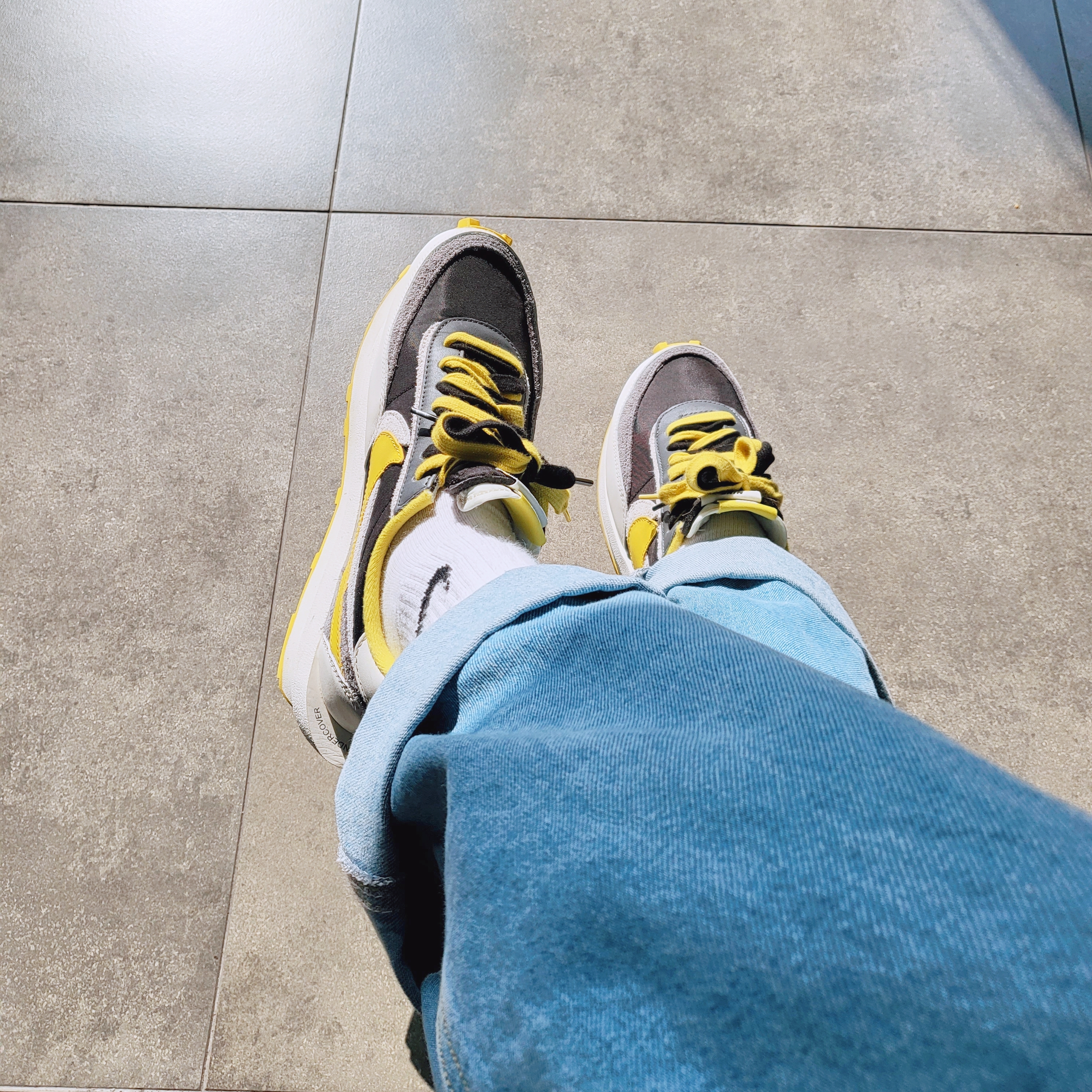 Nike x Sacai x Undercover LDWaffle Black Bright Citron 착용 스타일