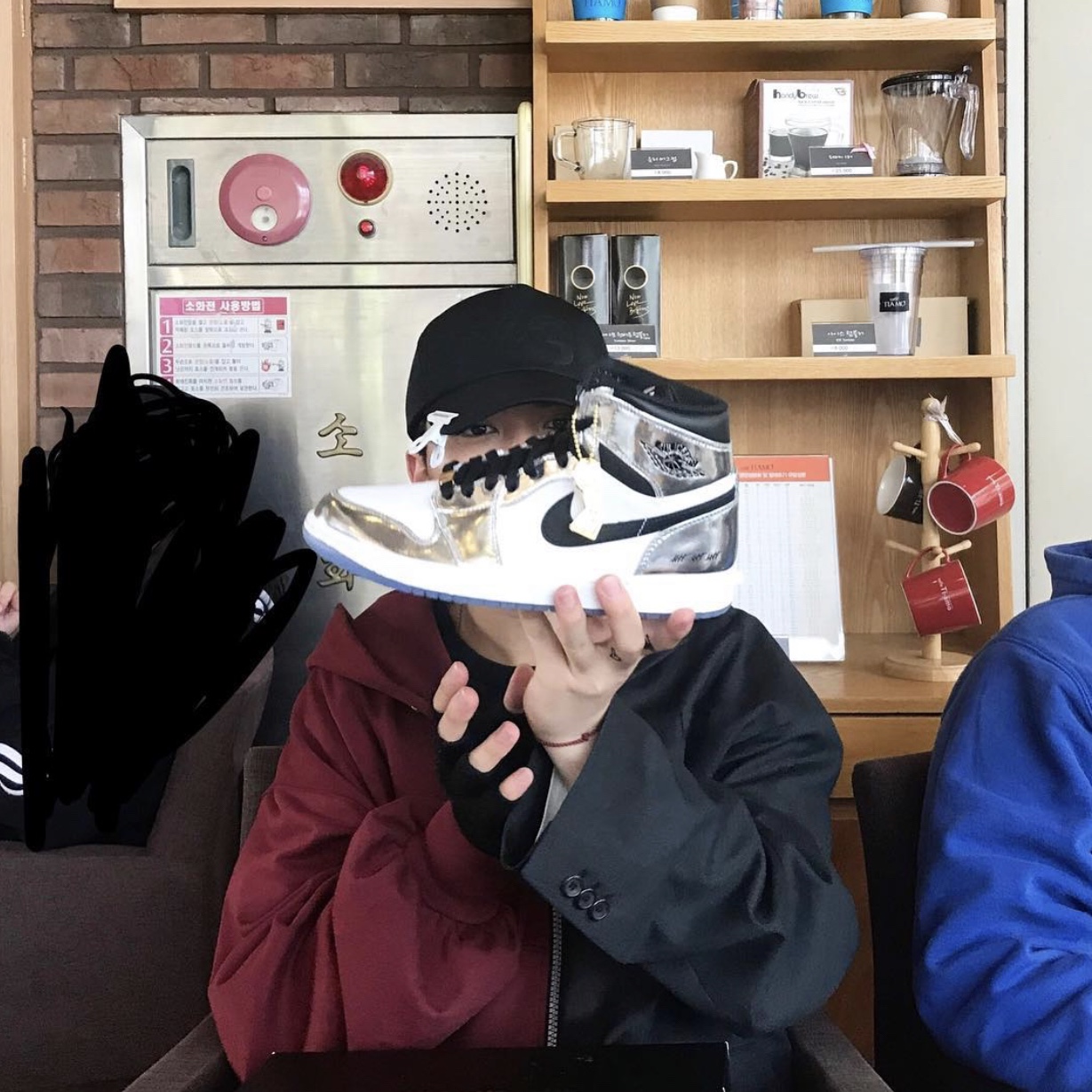 Jordan 1 Retro High Think 16 (Pass the Torch) 착용 스타일 - 1