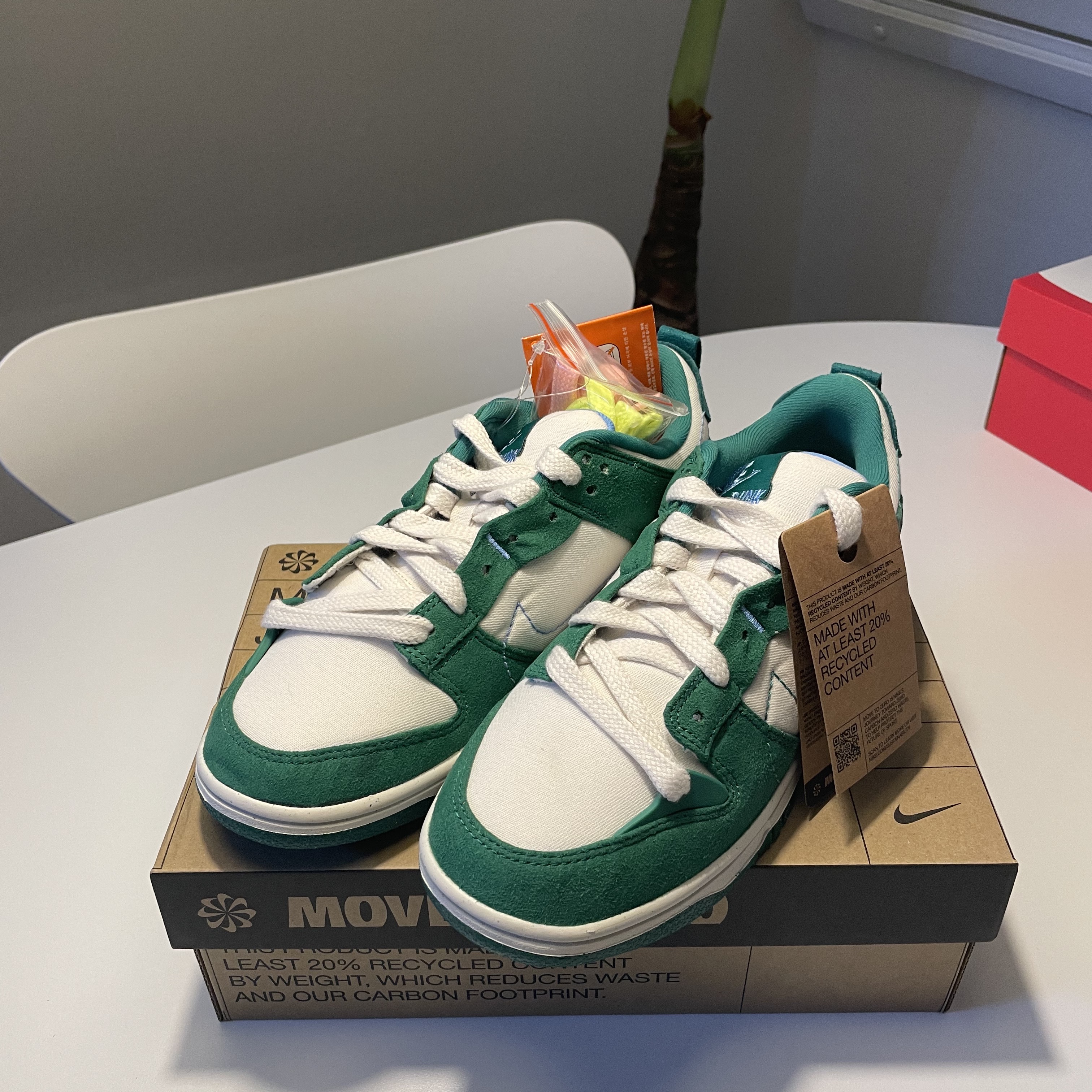(W) Nike Dunk Low Disrupt 2 Phantom University Blue 착용 스타일 - 2