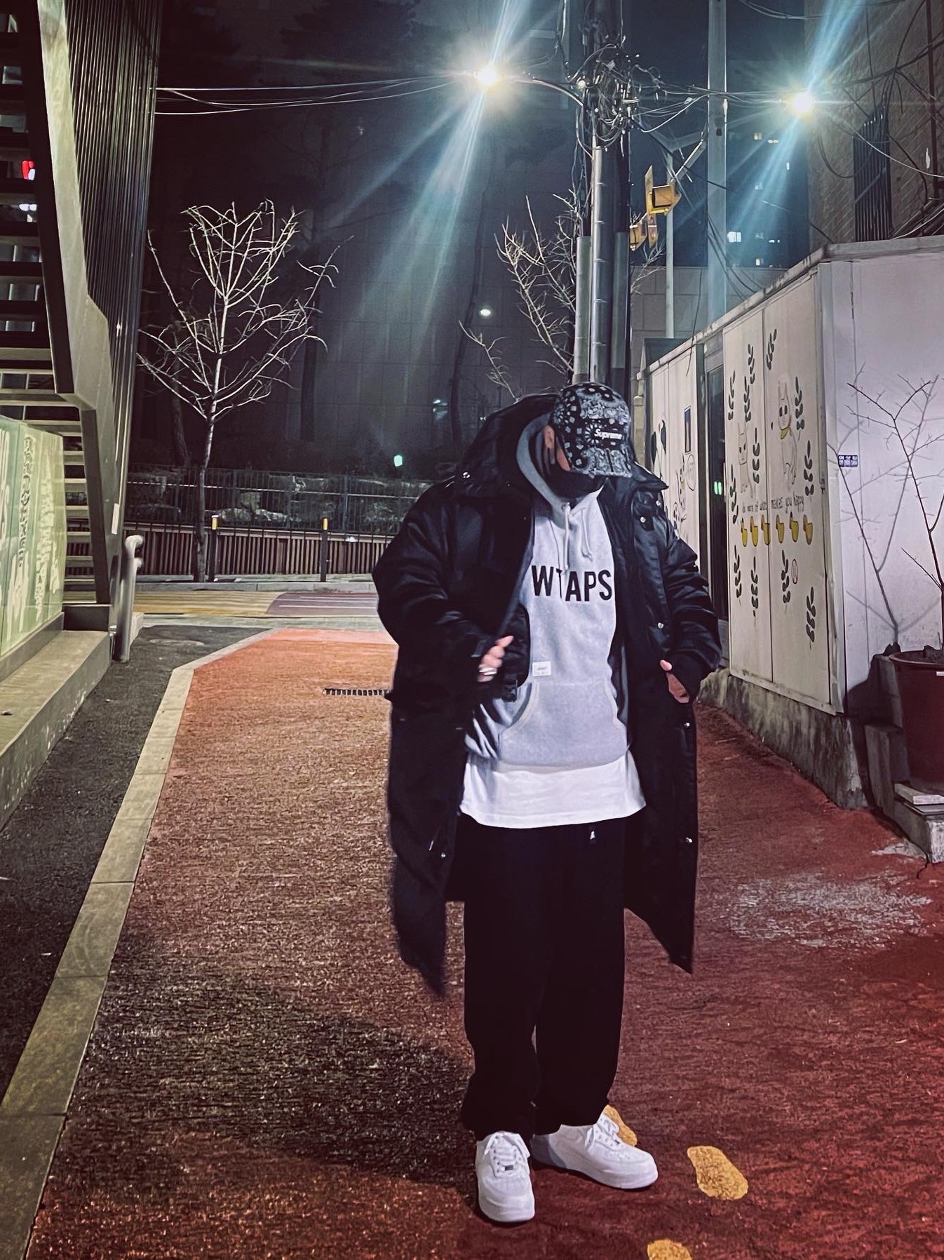 Nike x Matthew M Williams NRG Beryllium Down Fill Parka 3.0 Black, Nike x Supreme Air Force 1 Low White 착용 스타일 - 2