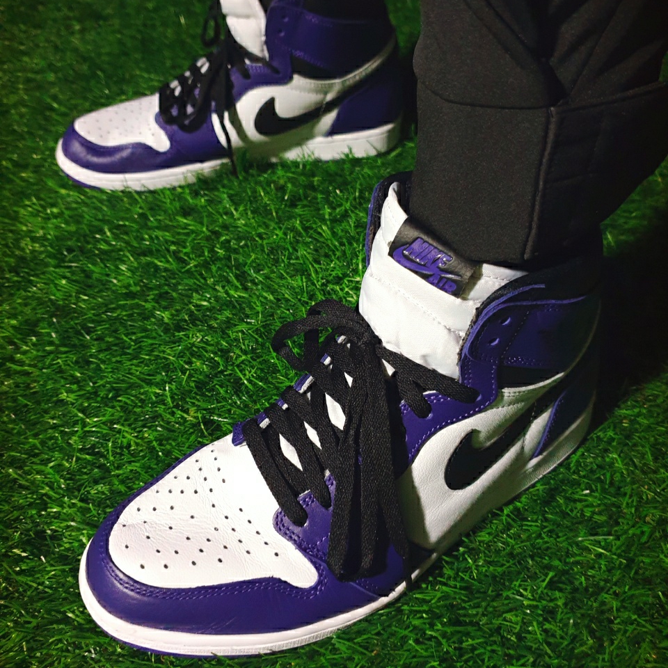 Jordan 1 Retro High OG Court Purple 2020 착용 스타일 - 5
