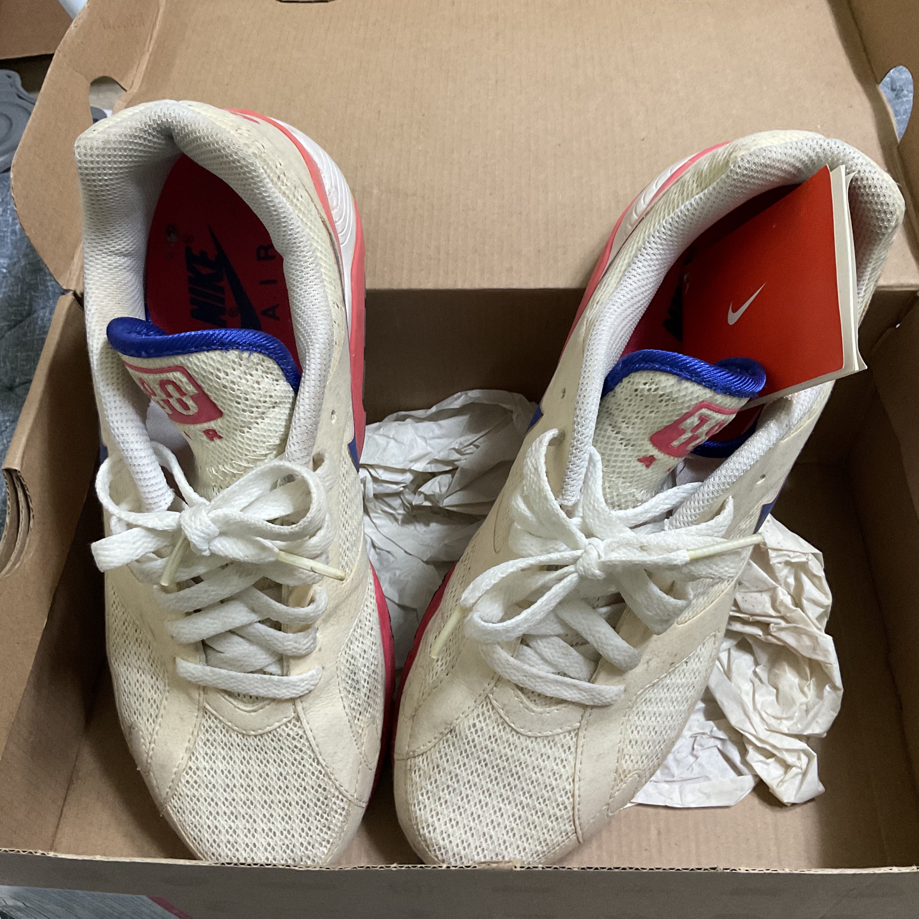 Nike Air Max 180 OG Ultramarine 착용 스타일
