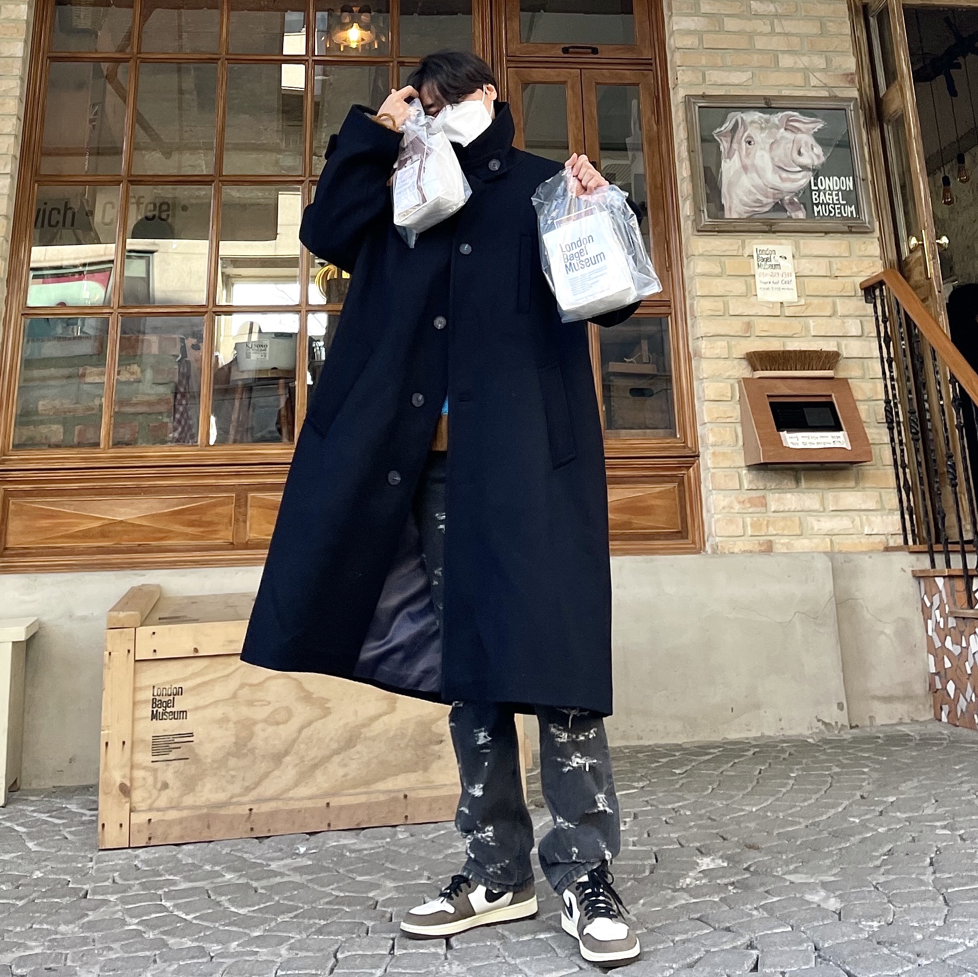 Jordan 1 x Travis Scott Retro High OG SP Mocha 착용 스타일