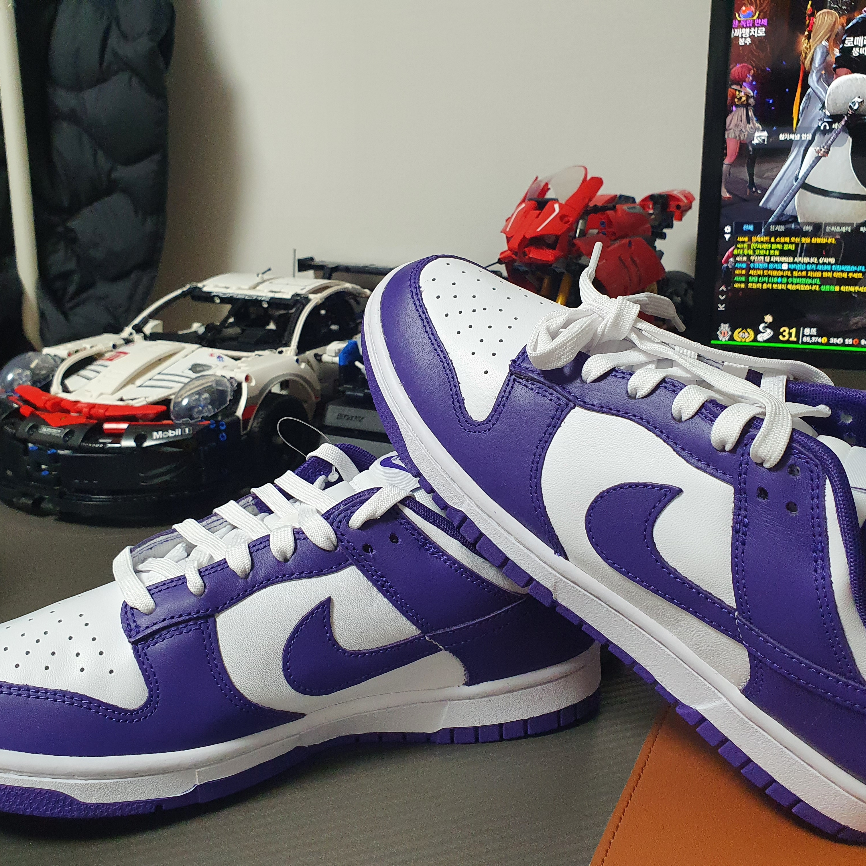 Nike Dunk Low Retro Championship Court Purple 착용 스타일