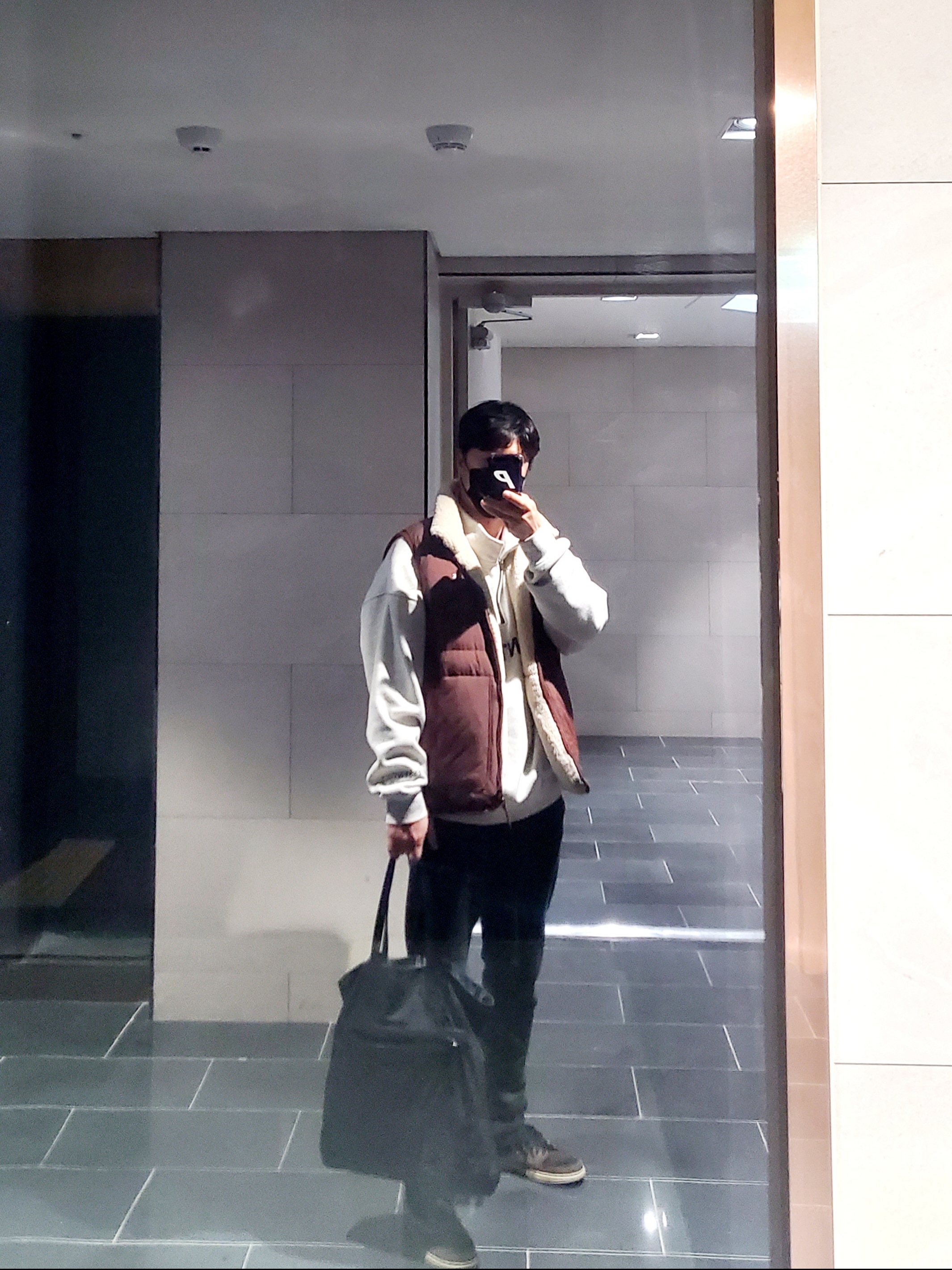 Jordan 1 x Travis Scott Retro Low OG SP Mocha, Essentials Mockneck Half-Zip Oatmeal - 21SS 착용 스타일