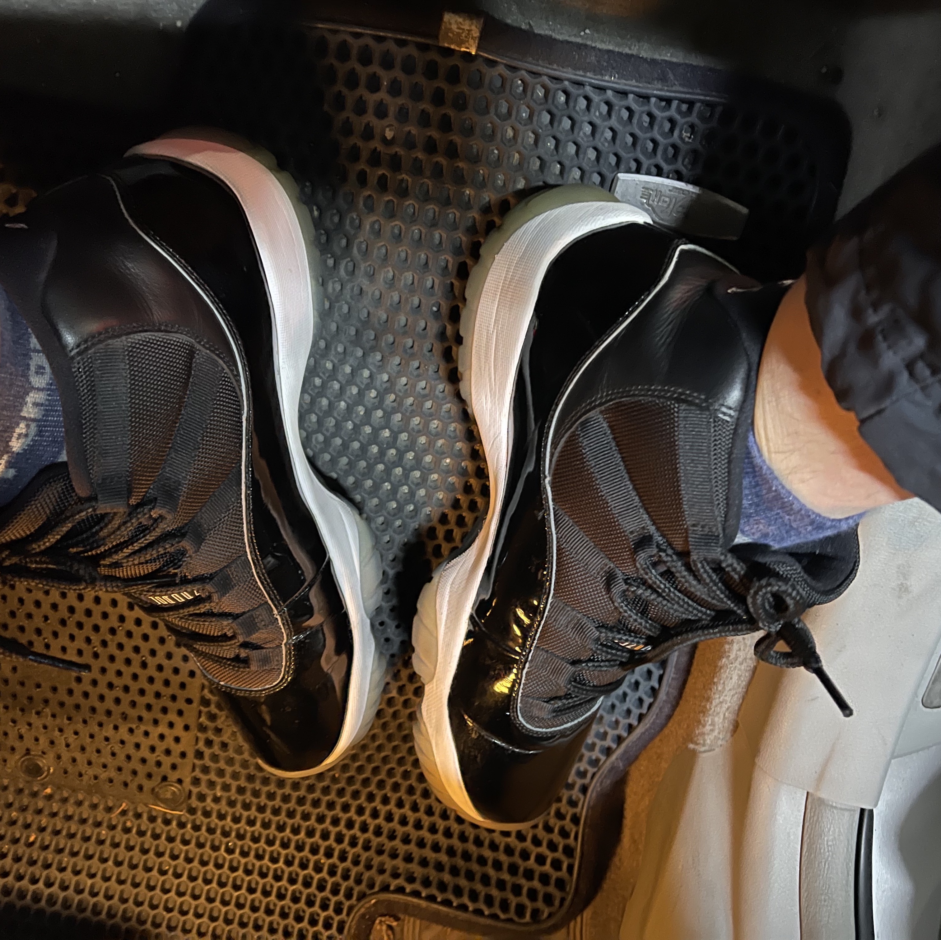 Jordan 11 Retro Space Jam 2016 착용 스타일 - 1