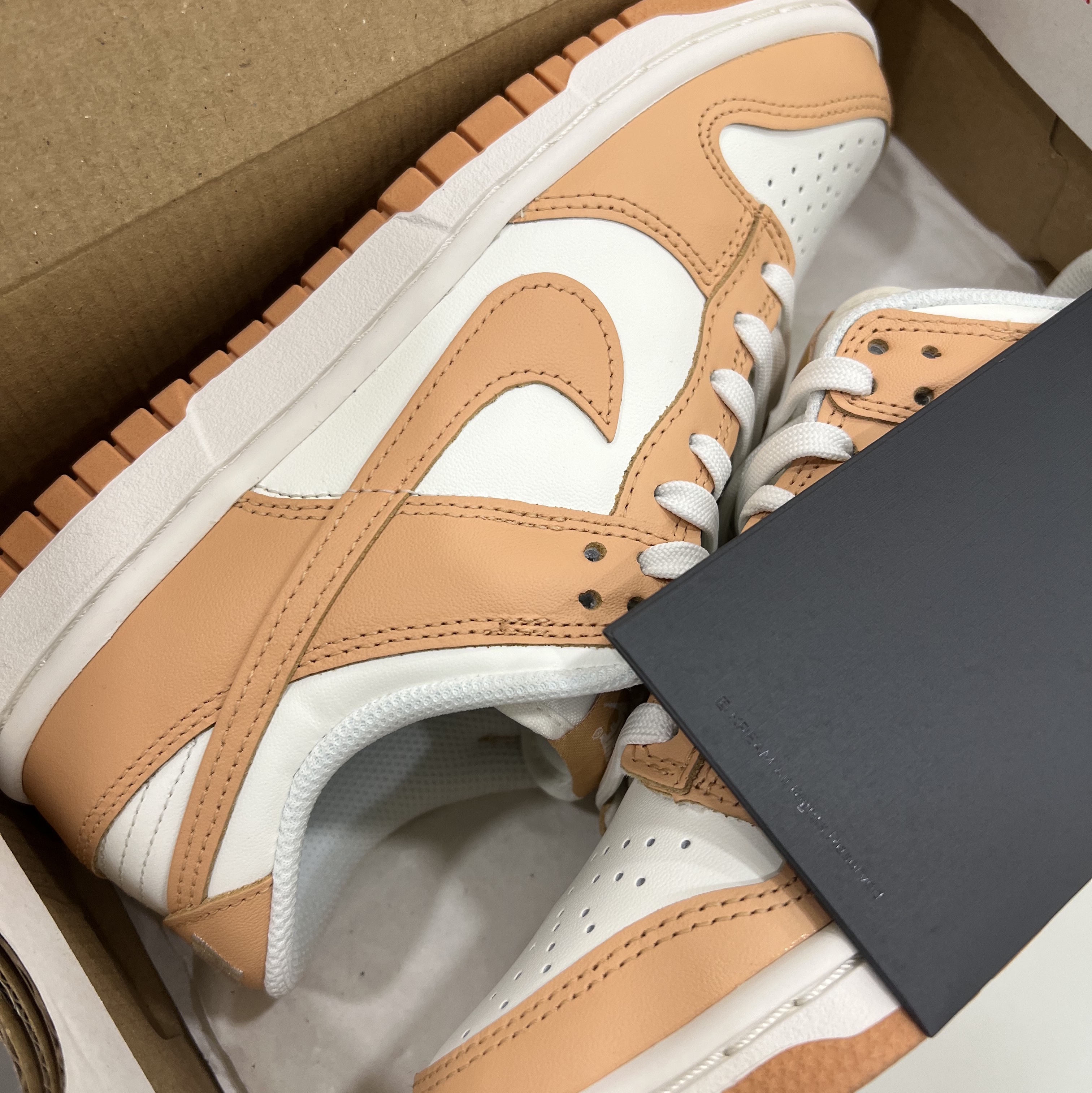 (W) Nike Dunk Low Harvest Moon 착용 스타일