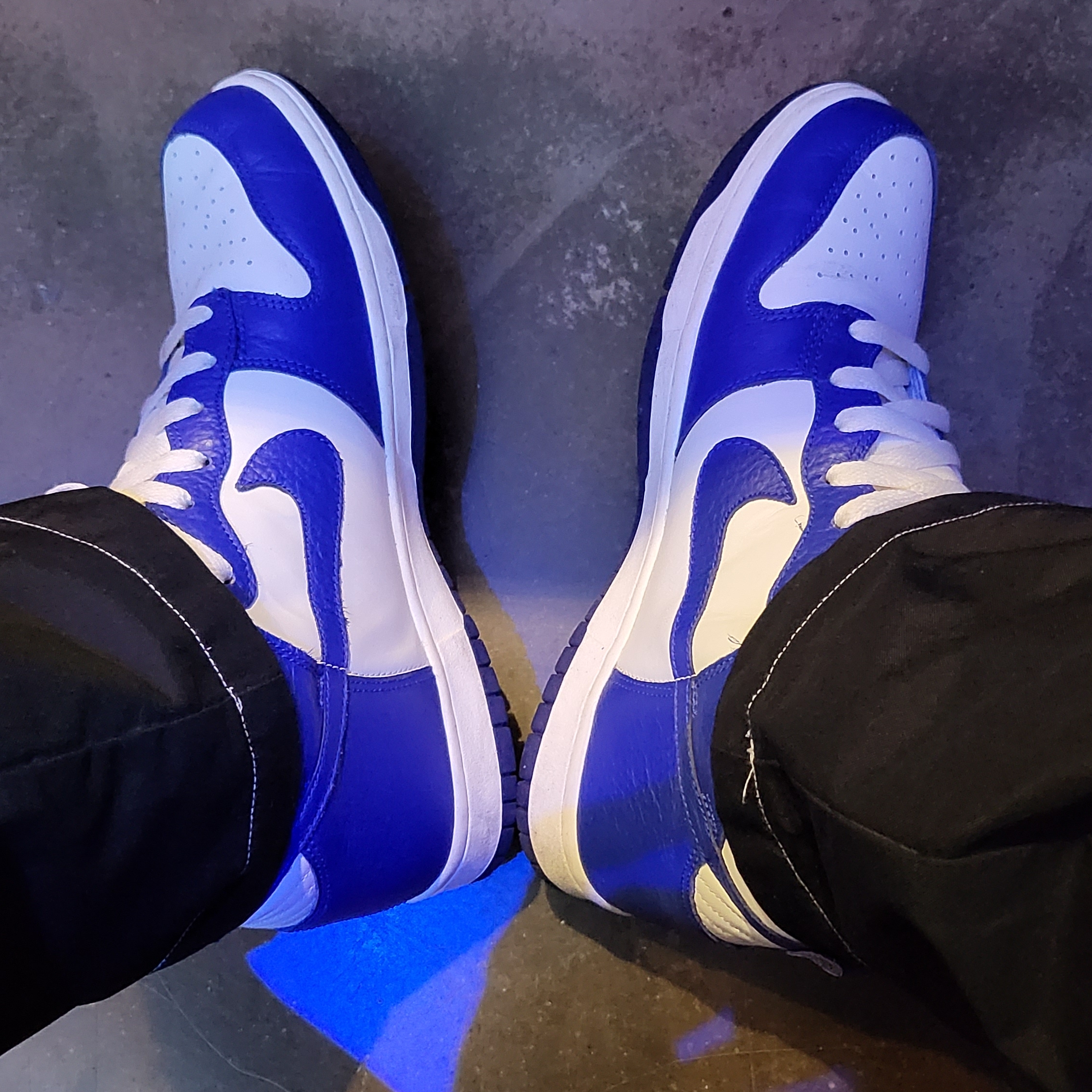 Nike Dunk High Kentucky, Stussy Panel Track Relaxed Pants Black 착용 스타일