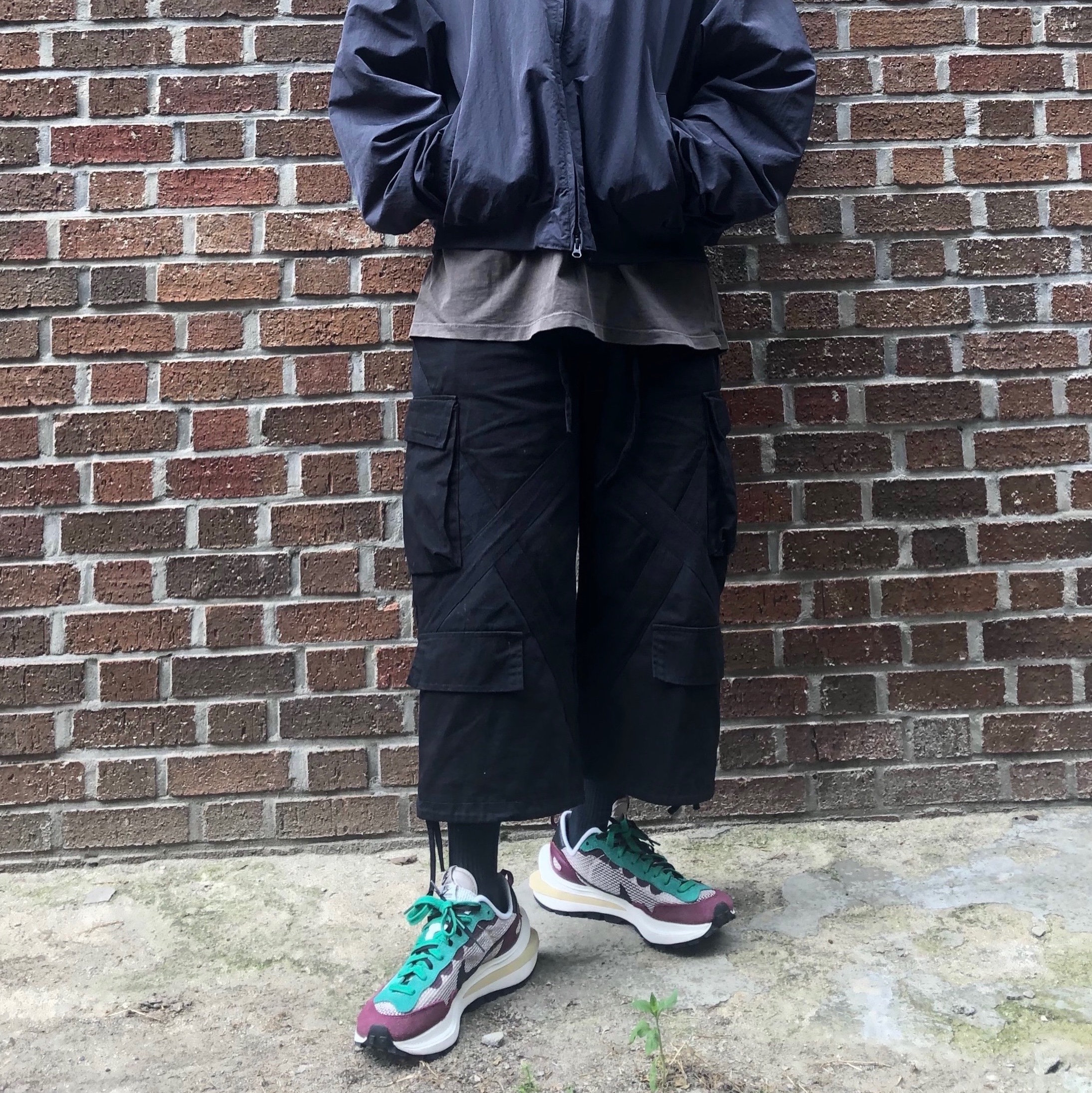 Nike x Sacai VaporWaffle String & Black Villain Red 착용 스타일 - 3