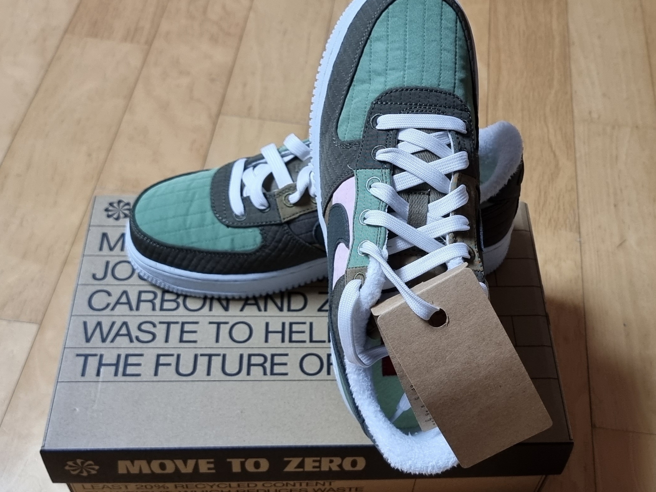 Nike Air Force 1 '07 LX Next Nature Toasty 착용 스타일 - 3