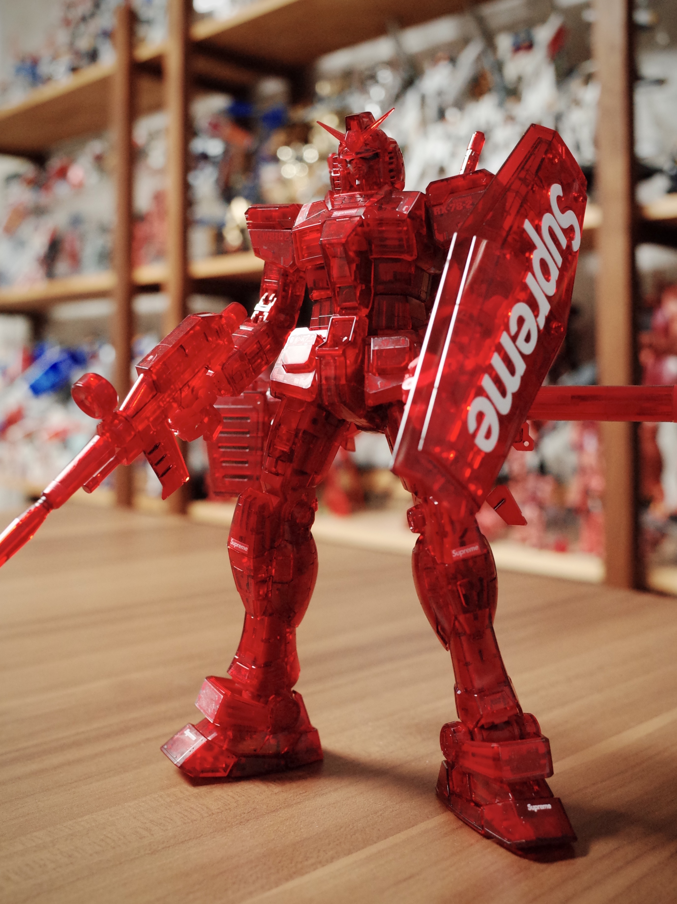 Supreme MG 1/100 RX-78-2 Gundam Ver. 3.0 착용 스타일 - 1