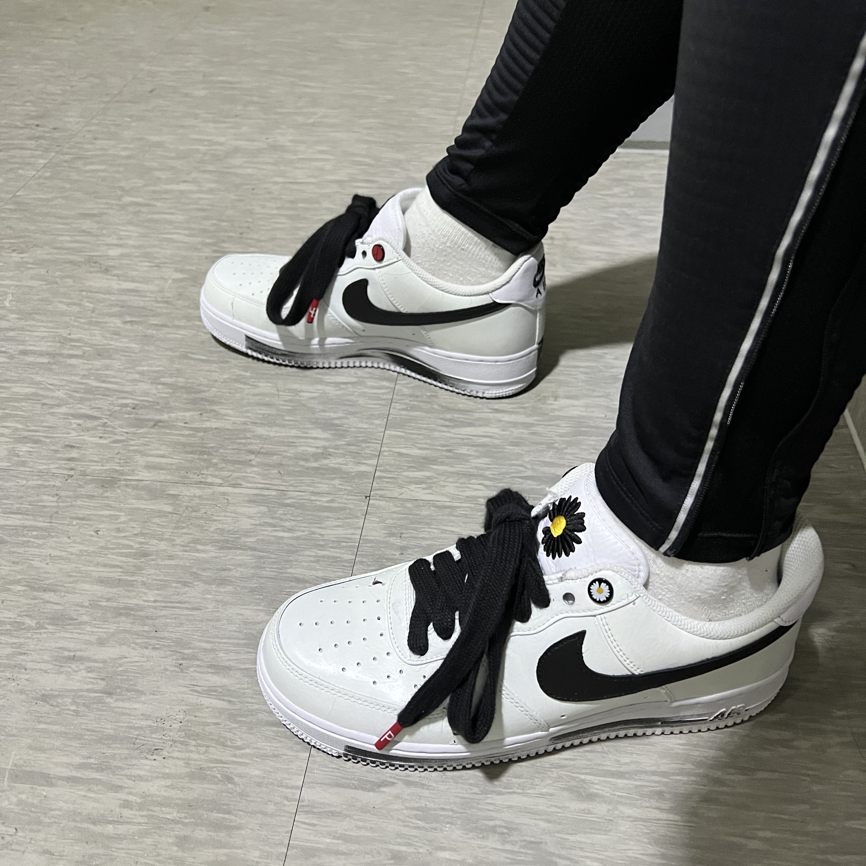 Nike x Peaceminusone Air Force 1 Low Para-Noise 2.0 착용 스타일