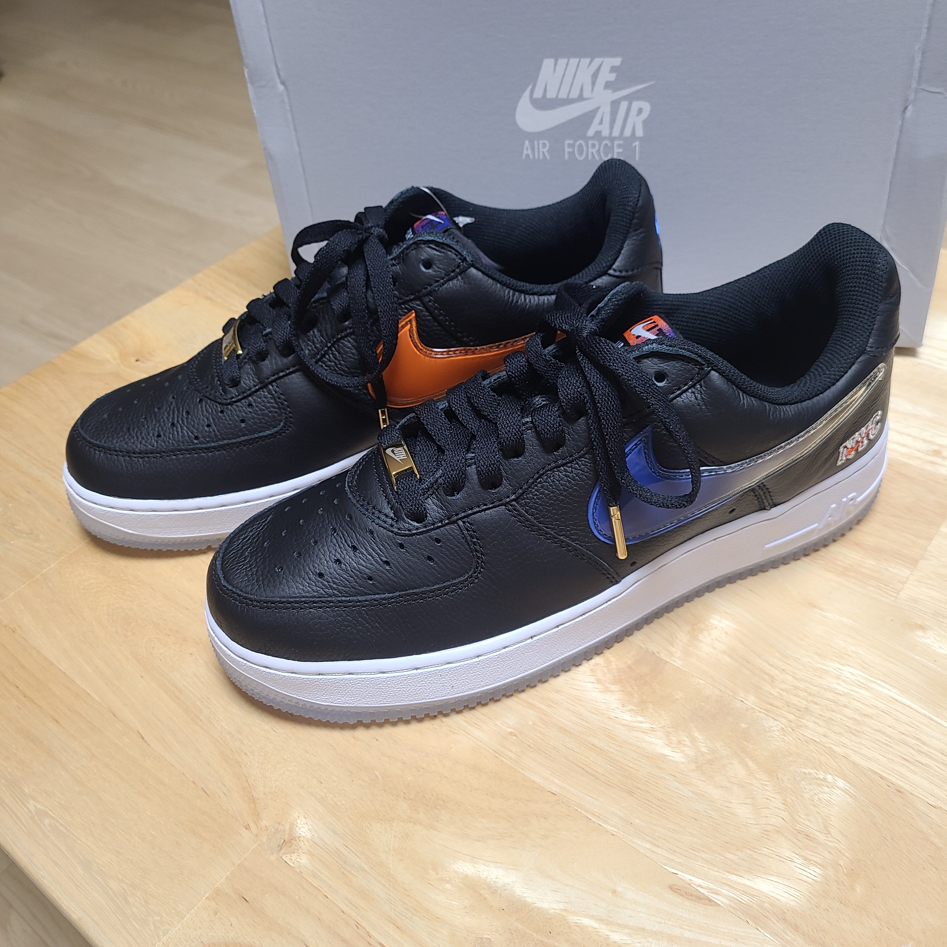 Nike x Kith Air Force 1 Low NYC Black 착용 스타일 - 1