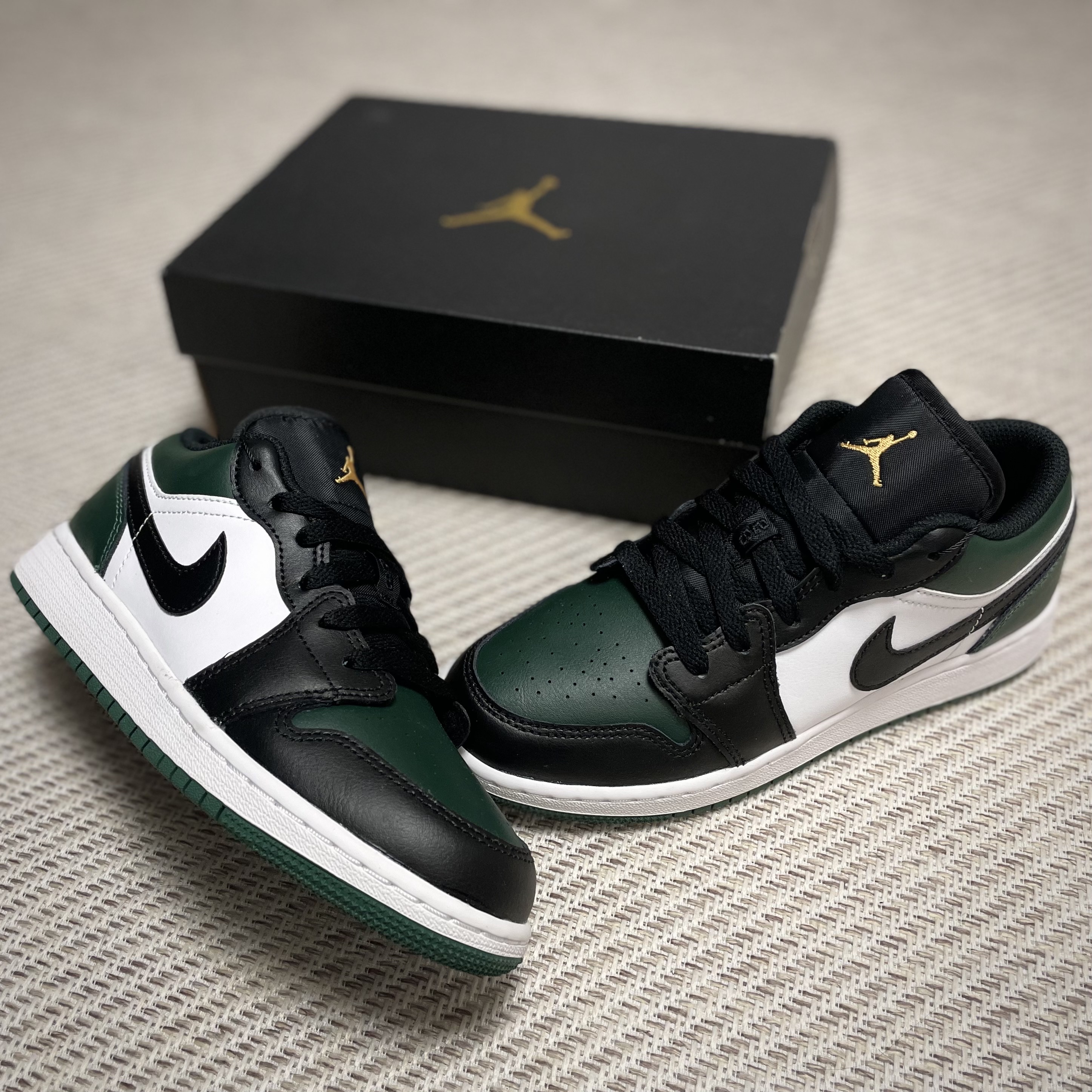 Jordan 1 Low Green Toe, (GS) Jordan 1 Low Green Toe 착용 스타일 - 1