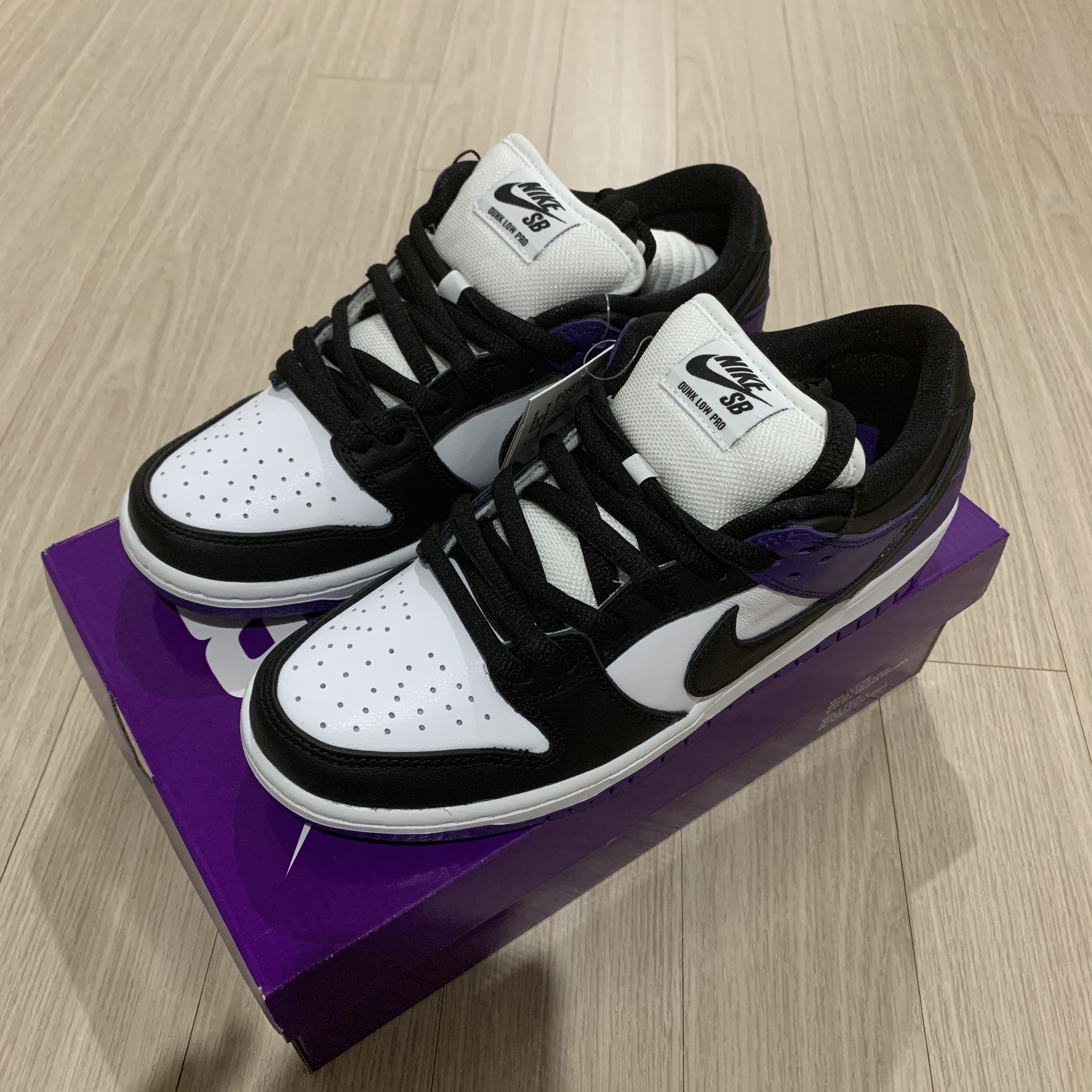 Nike SB Dunk Low Pro Court Purple 착용 스타일 - 1
