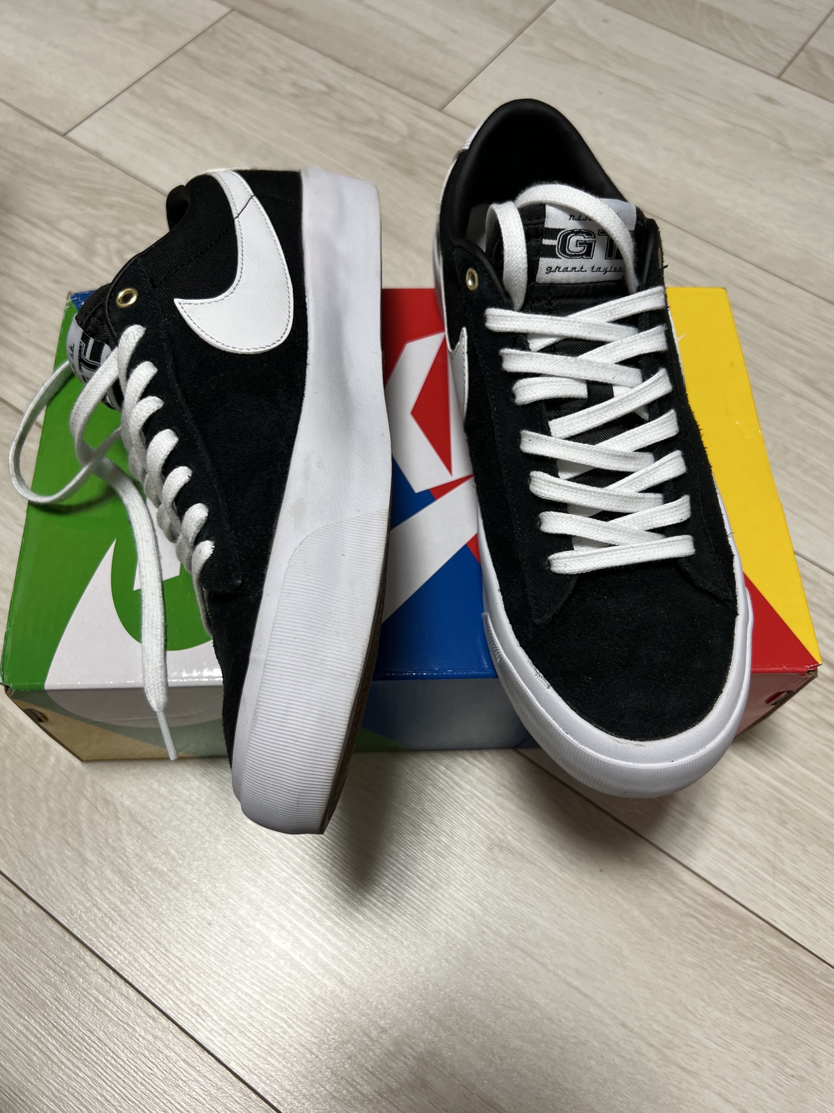 Nike SB Zoom Blazer Low Pro GT Black 착용 스타일 - 2