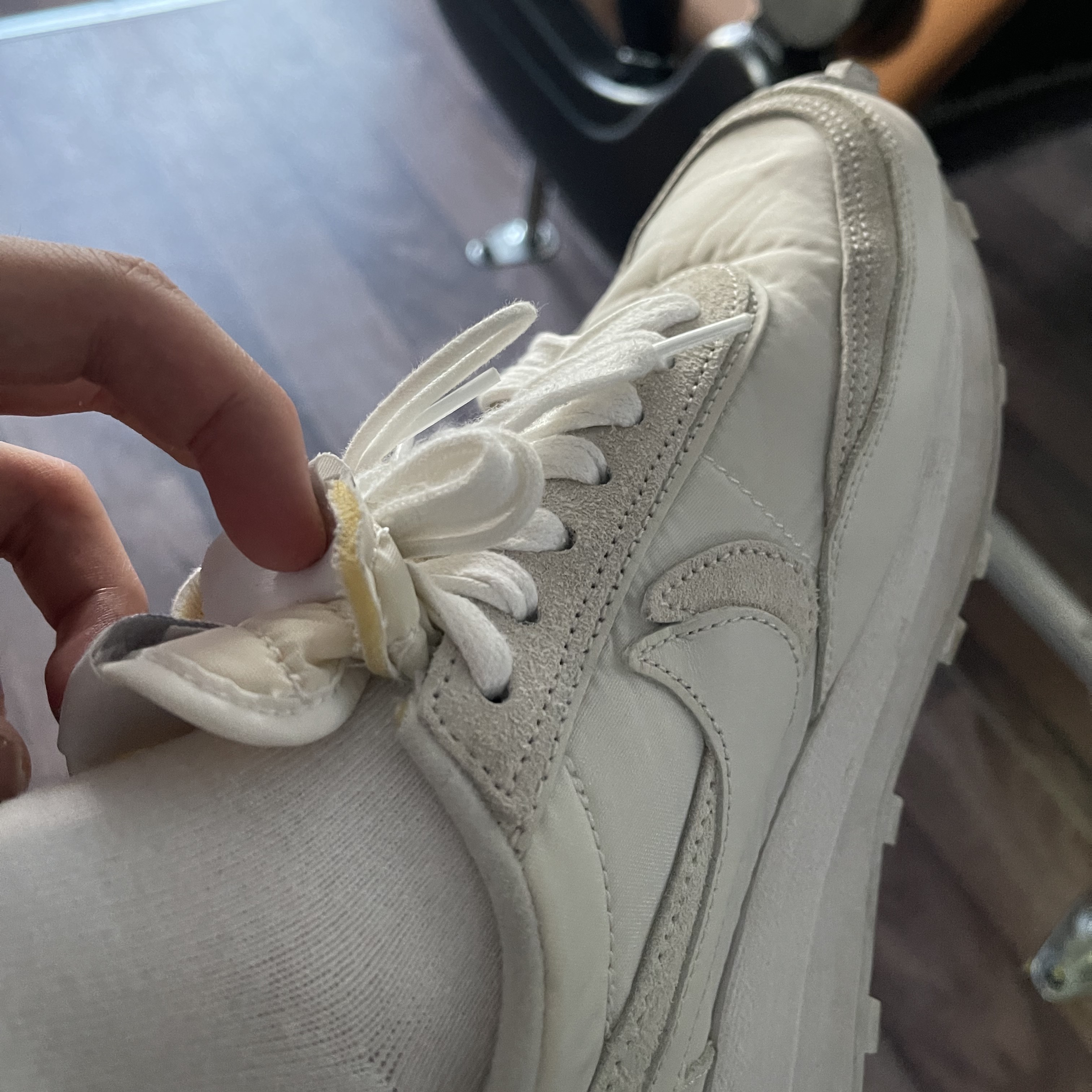 Nike x Sacai LDWaffle White Nylon 착용 스타일 - 2