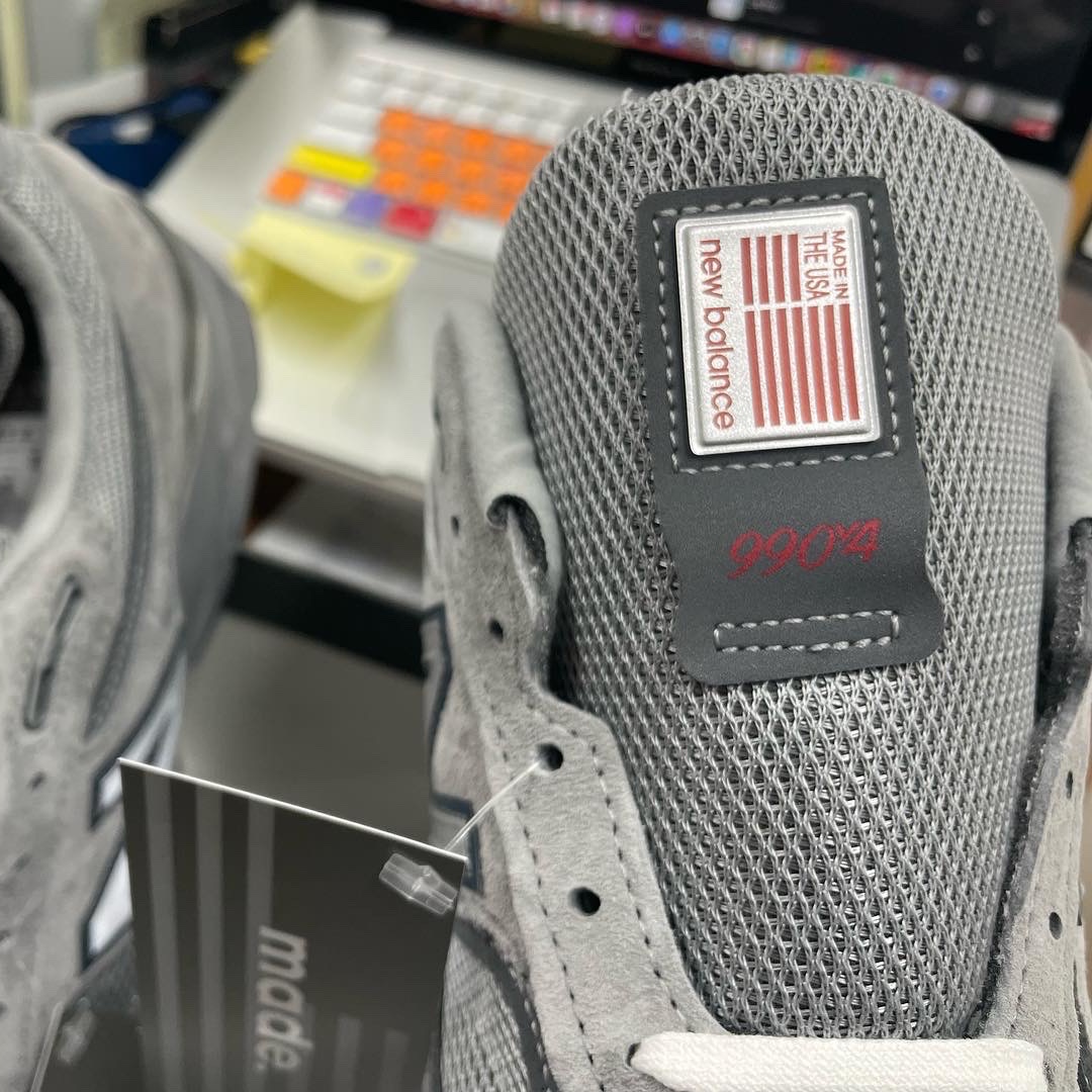 New Balance 990vs4 Made in USA Grey 착용 스타일 - 4