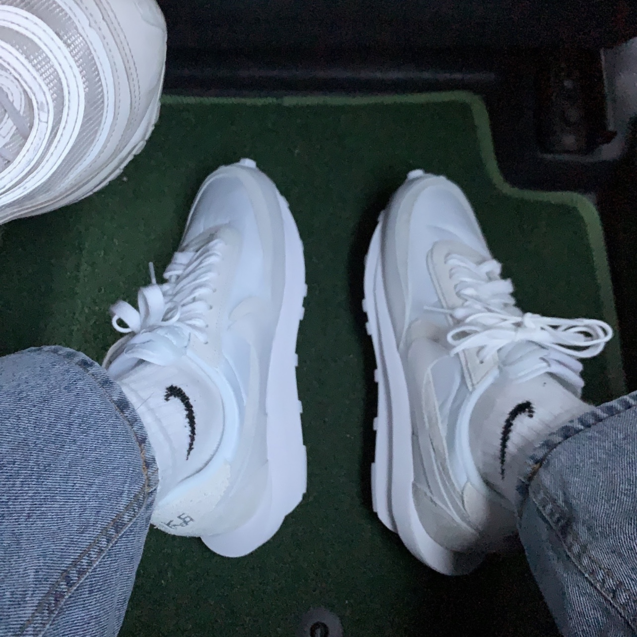Nike x Sacai LDWaffle White Nylon 착용 스타일 - 1