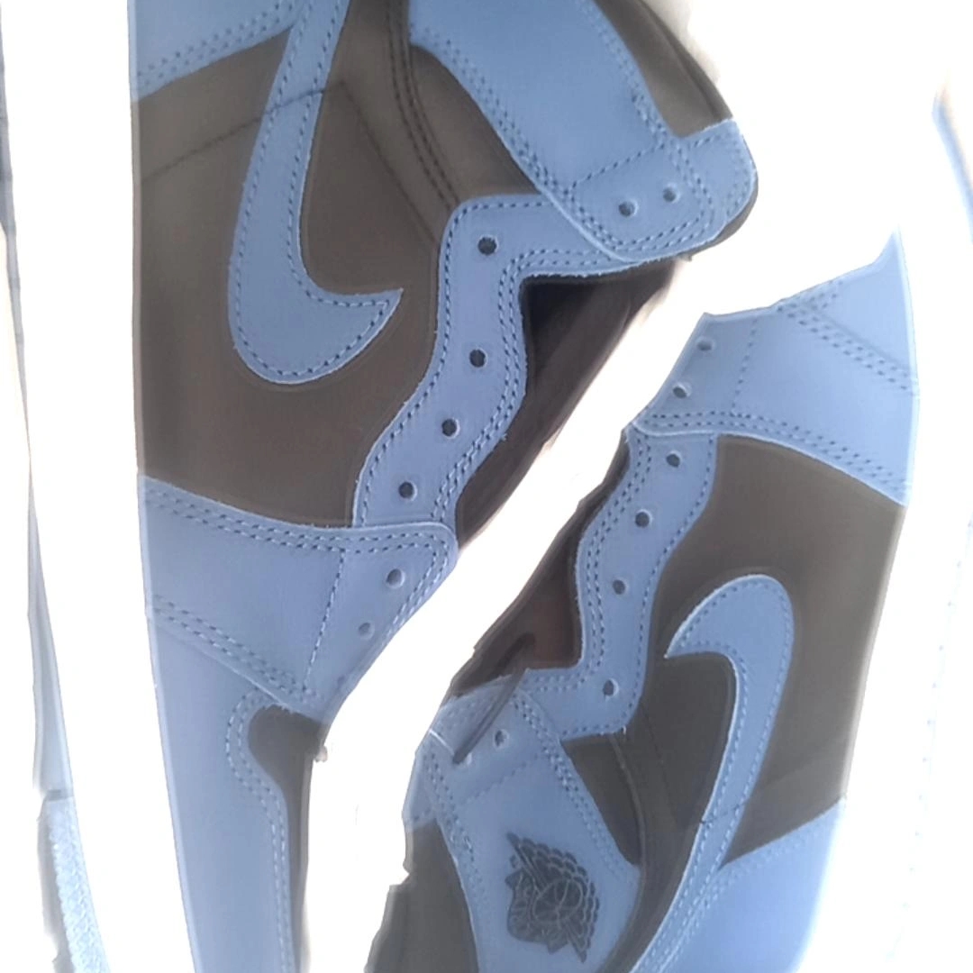Jordan 1 Retro High OG Dark Marina Blue 착용 스타일 - 1