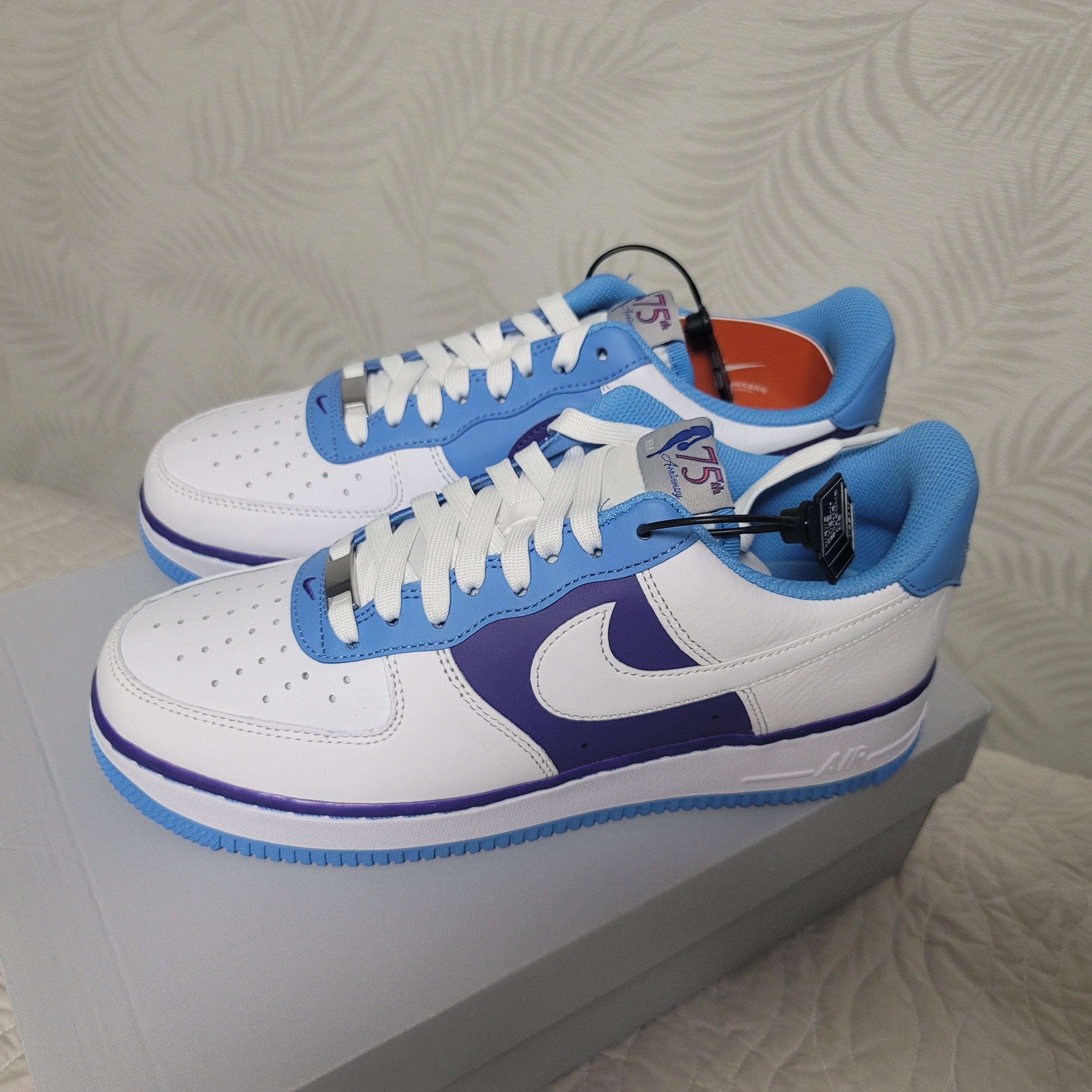 Nike x NBA Air Force 1 '07 LV8 EMB White and Coast Field 착용 스타일 - 1