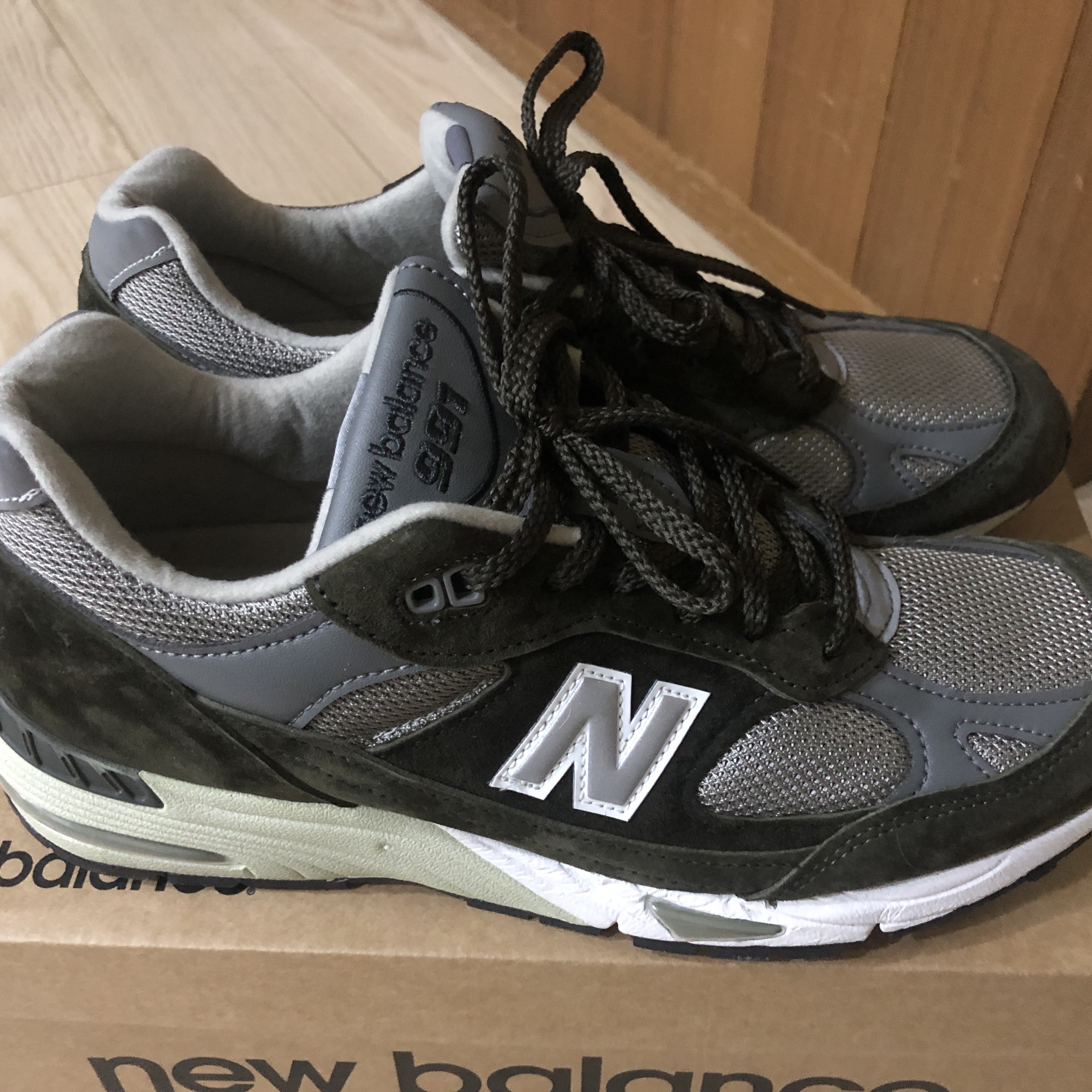 New Balance 991 Made in UK Dark Green 착용 스타일 - 2
