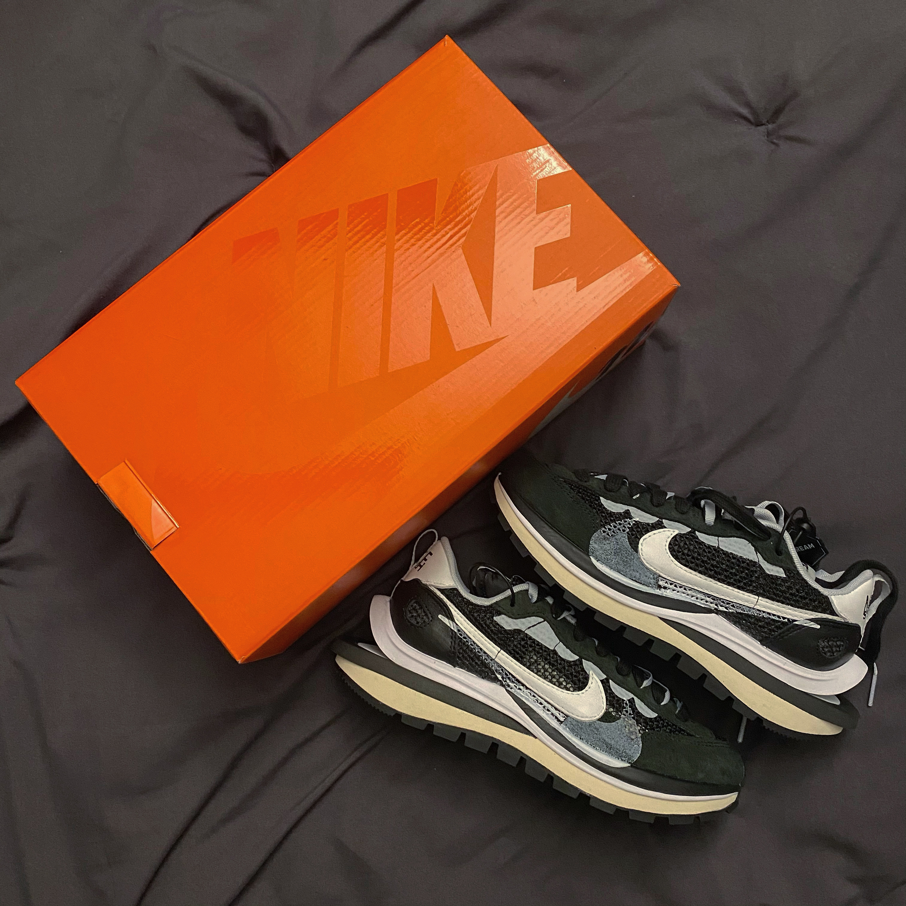 Nike x Sacai VaporWaffle Black White 착용 스타일