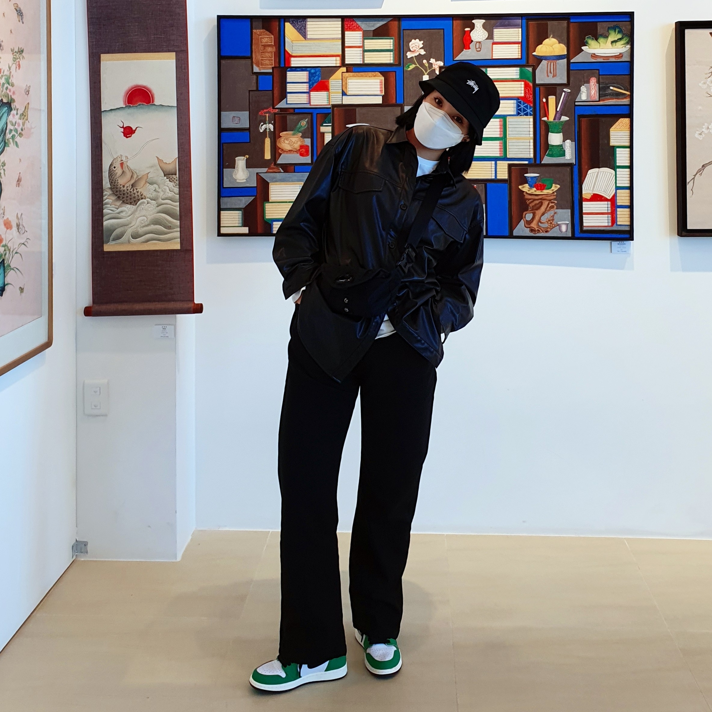 (W) Jordan 1 Retro High OG Lucky Green, Stussy Stock Bucket Hat Black 착용 스타일