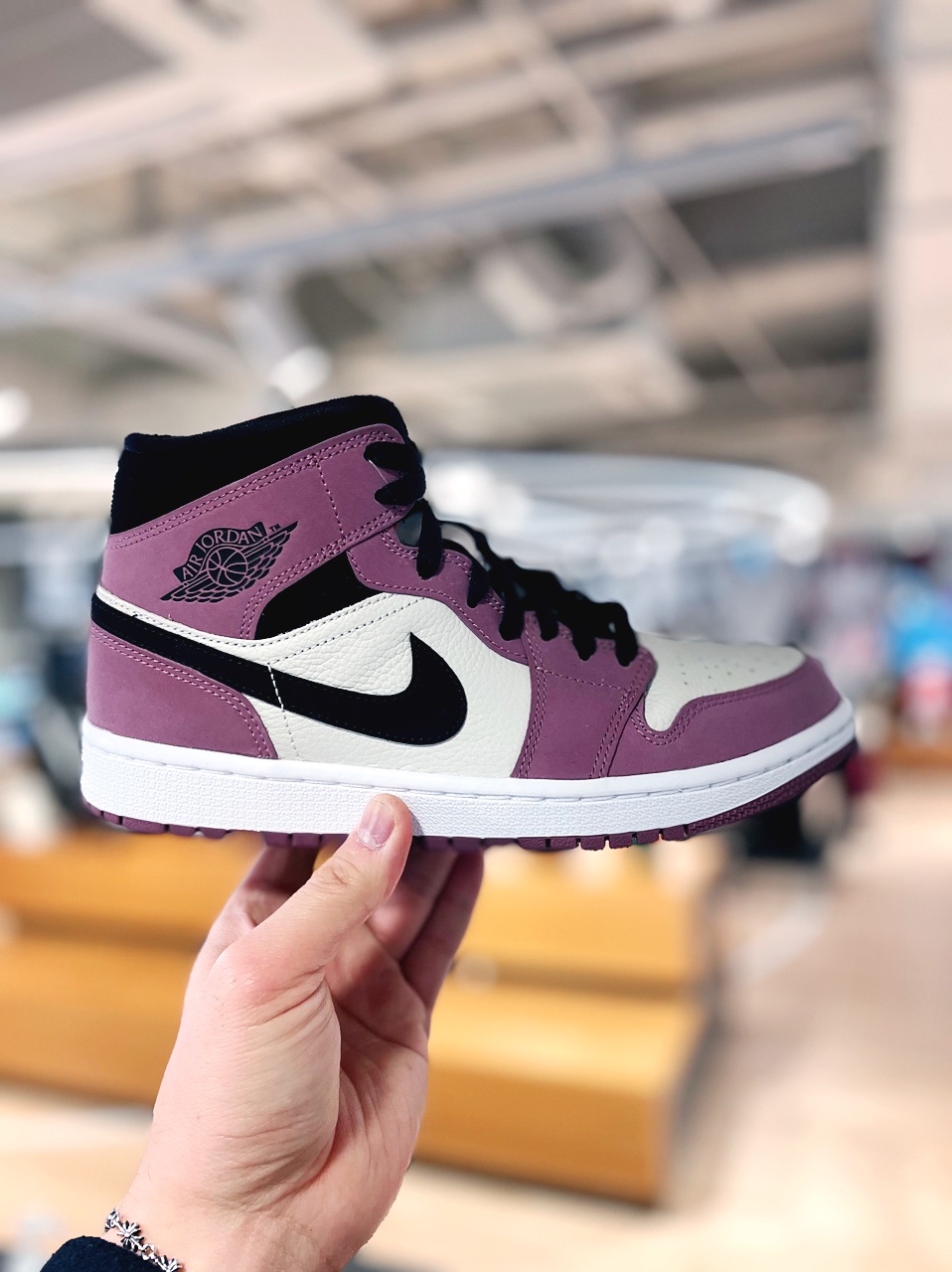 (W) Jordan 1 Mid SE Light Mulberry 착용 스타일