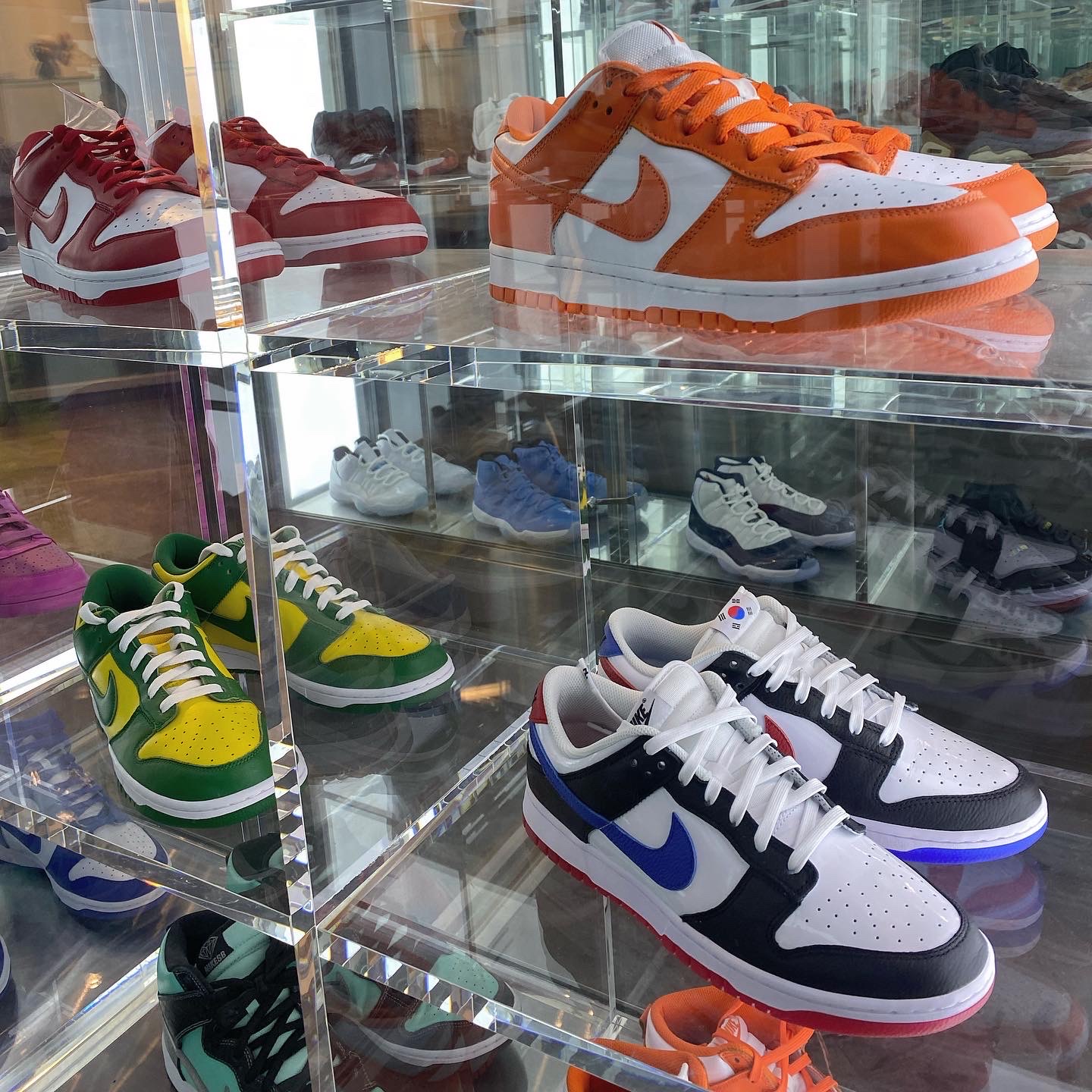 Nike Dunk Low SE Seoul, Nike Dunk Low SE Seoul (With Special Gift) 착용 스타일 - 2