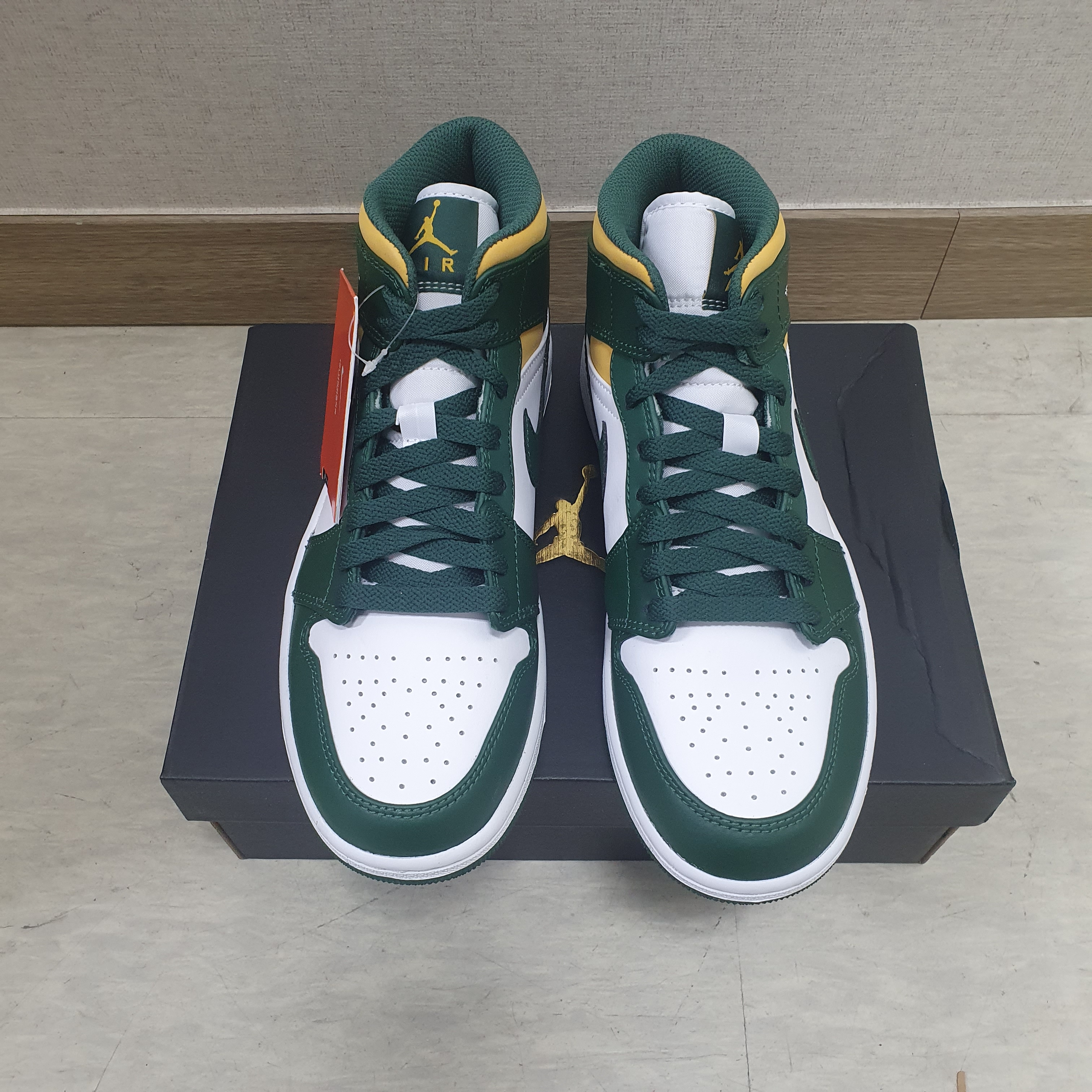 Jordan 1 Mid Sonics 2021 착용 스타일 - 2