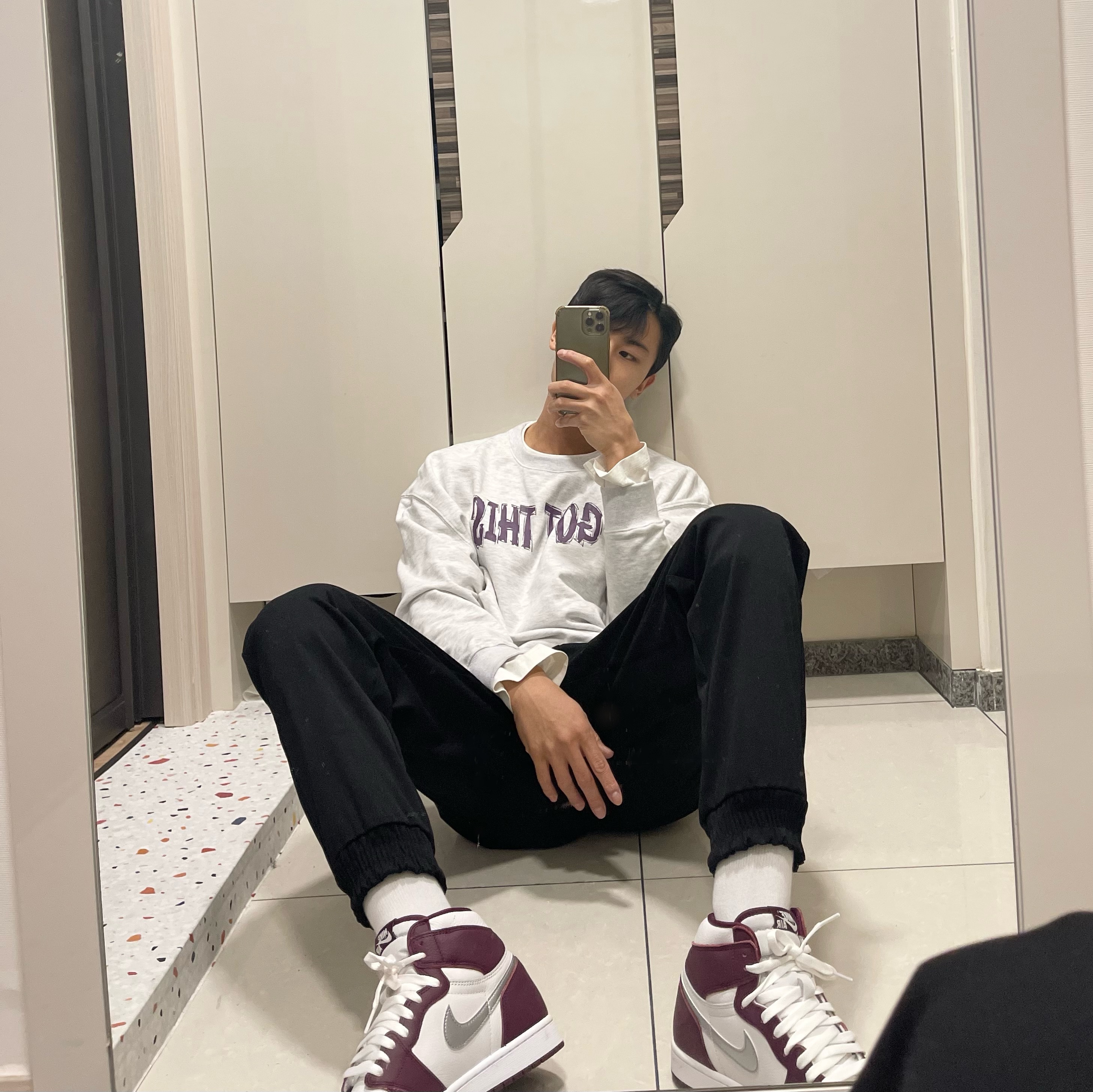Jordan 1 Retro High OG Bordeaux 착용 스타일