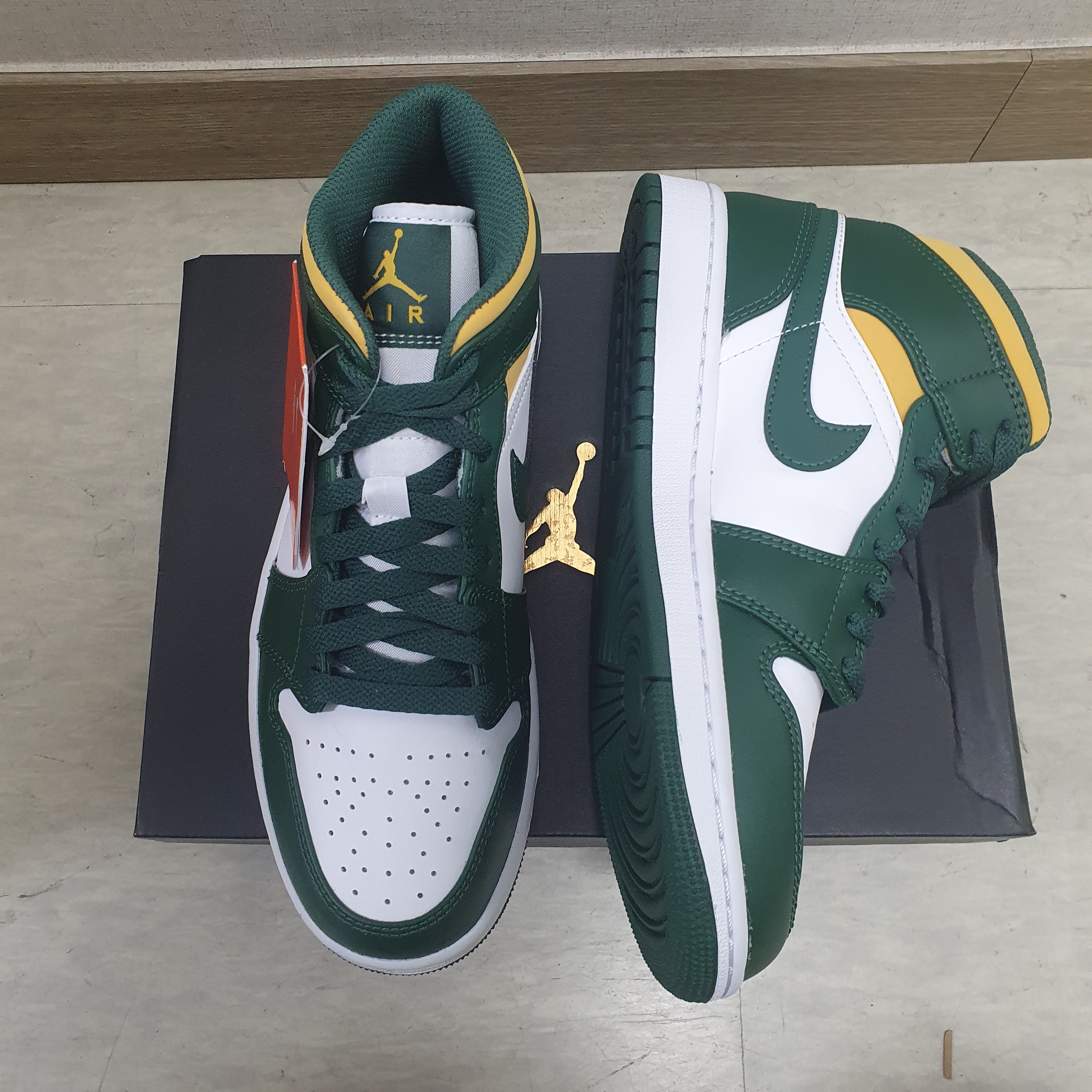 Jordan 1 Mid Sonics 2021 착용 스타일 - 3