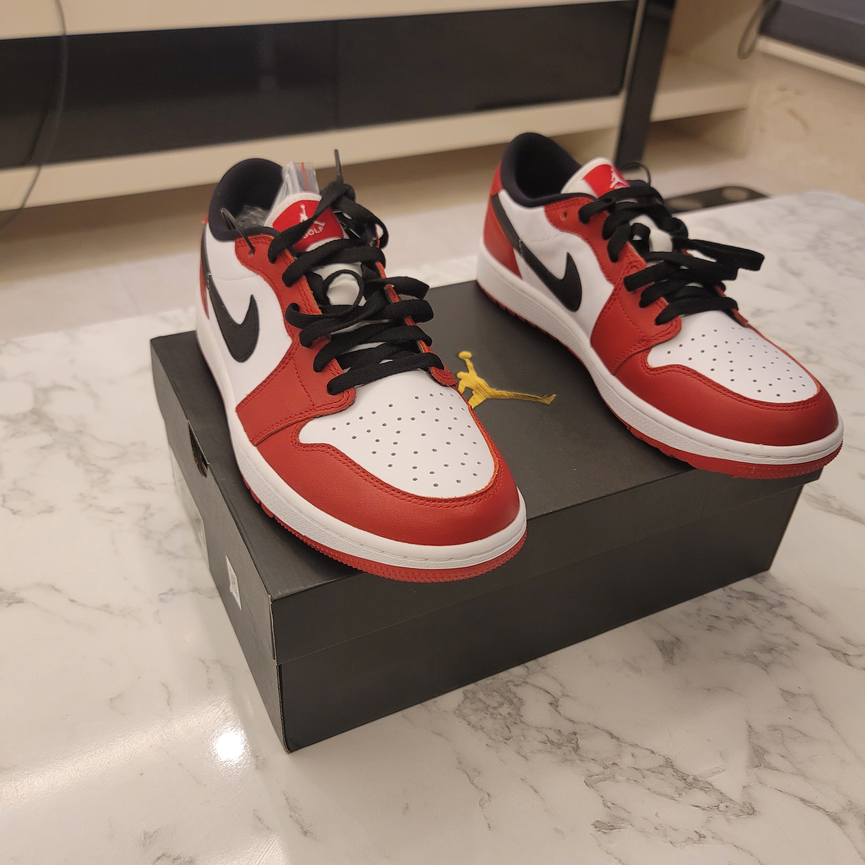 Jordan 1 Low Golf Chicago 착용 스타일