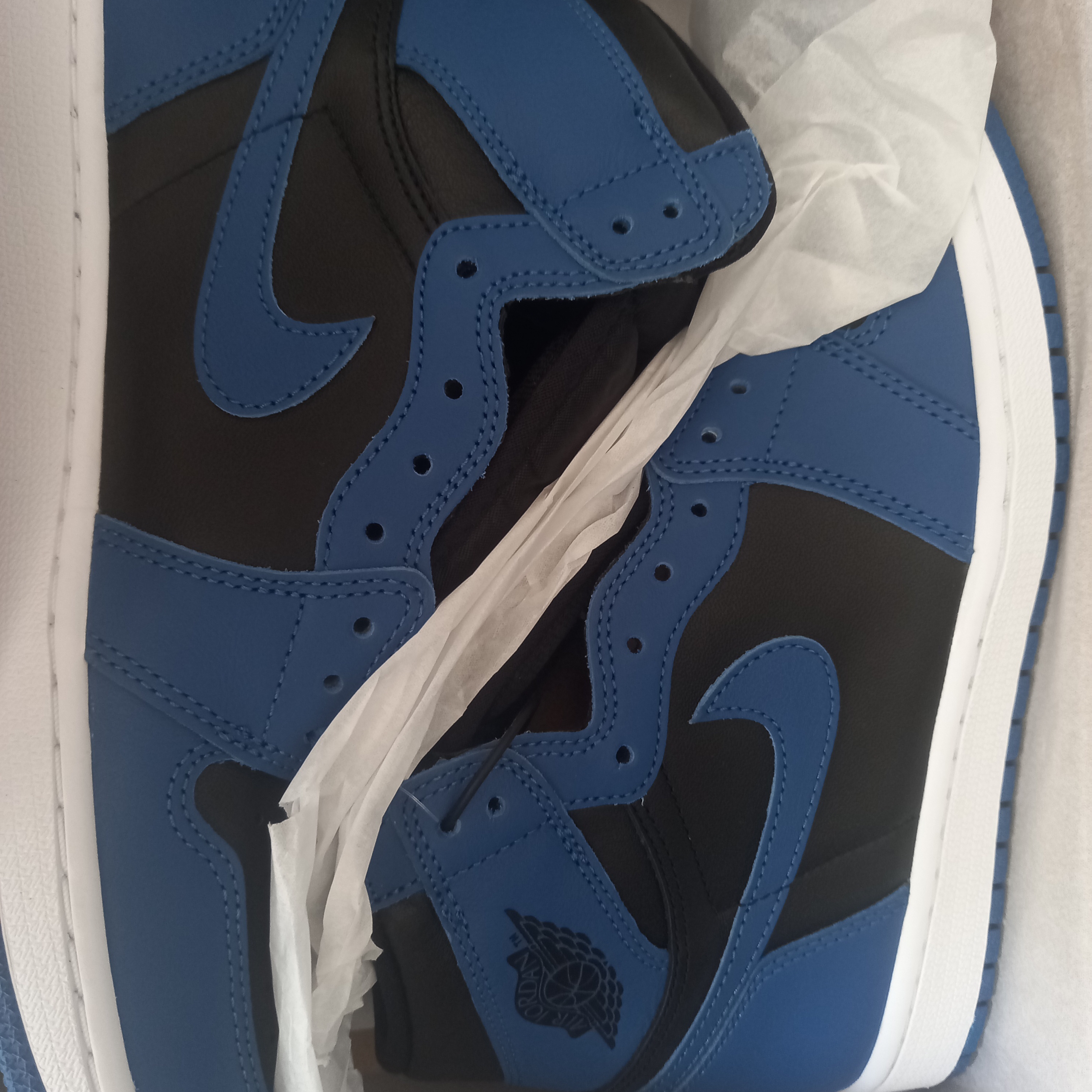 Jordan 1 Retro High OG Dark Marina Blue 착용 스타일 - 2
