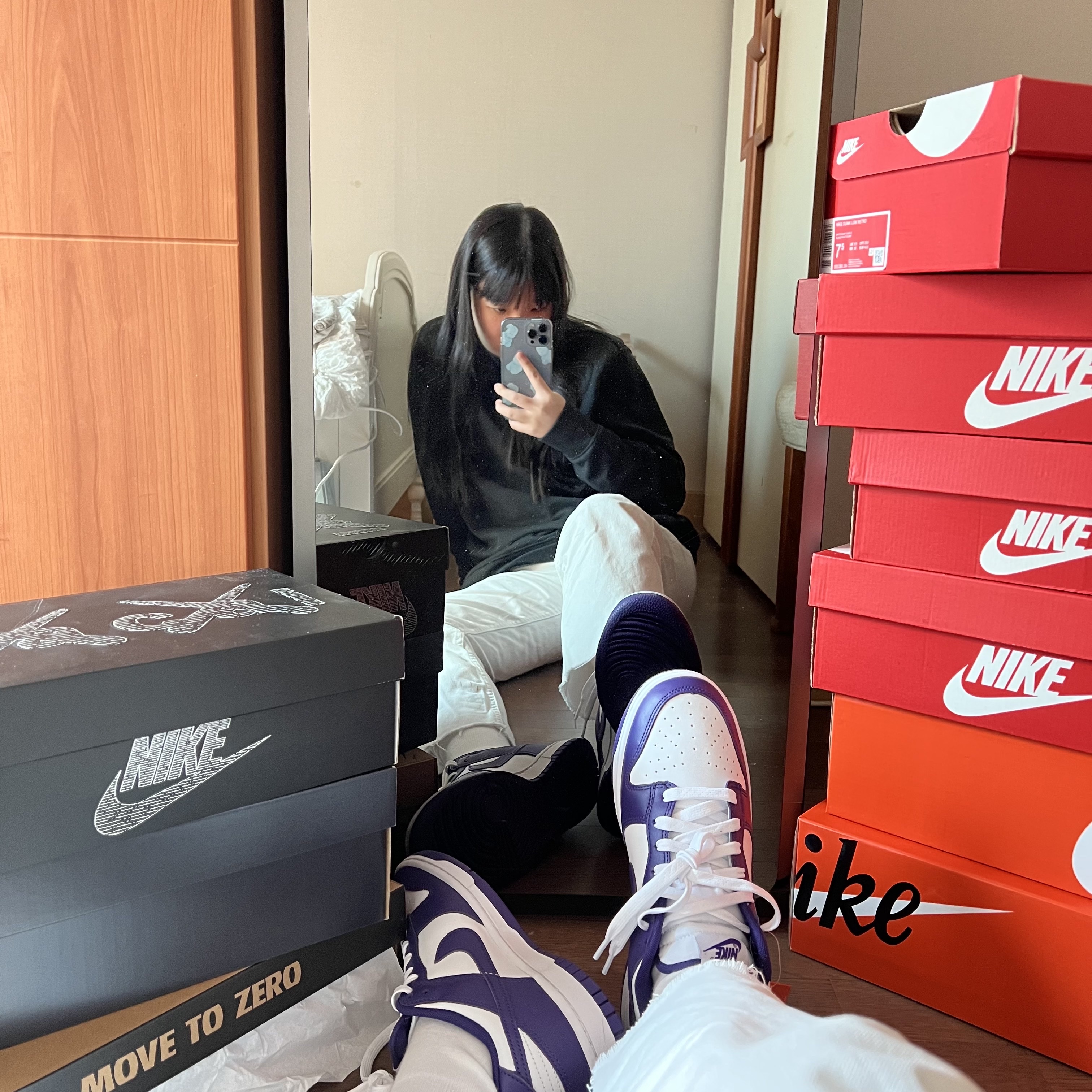 Nike Dunk Low Retro Championship Court Purple 착용 스타일
