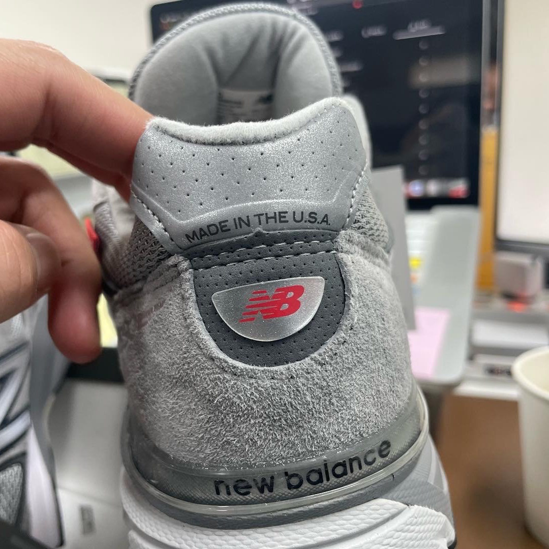 New Balance 990vs4 Made in USA Grey 착용 스타일 - 3