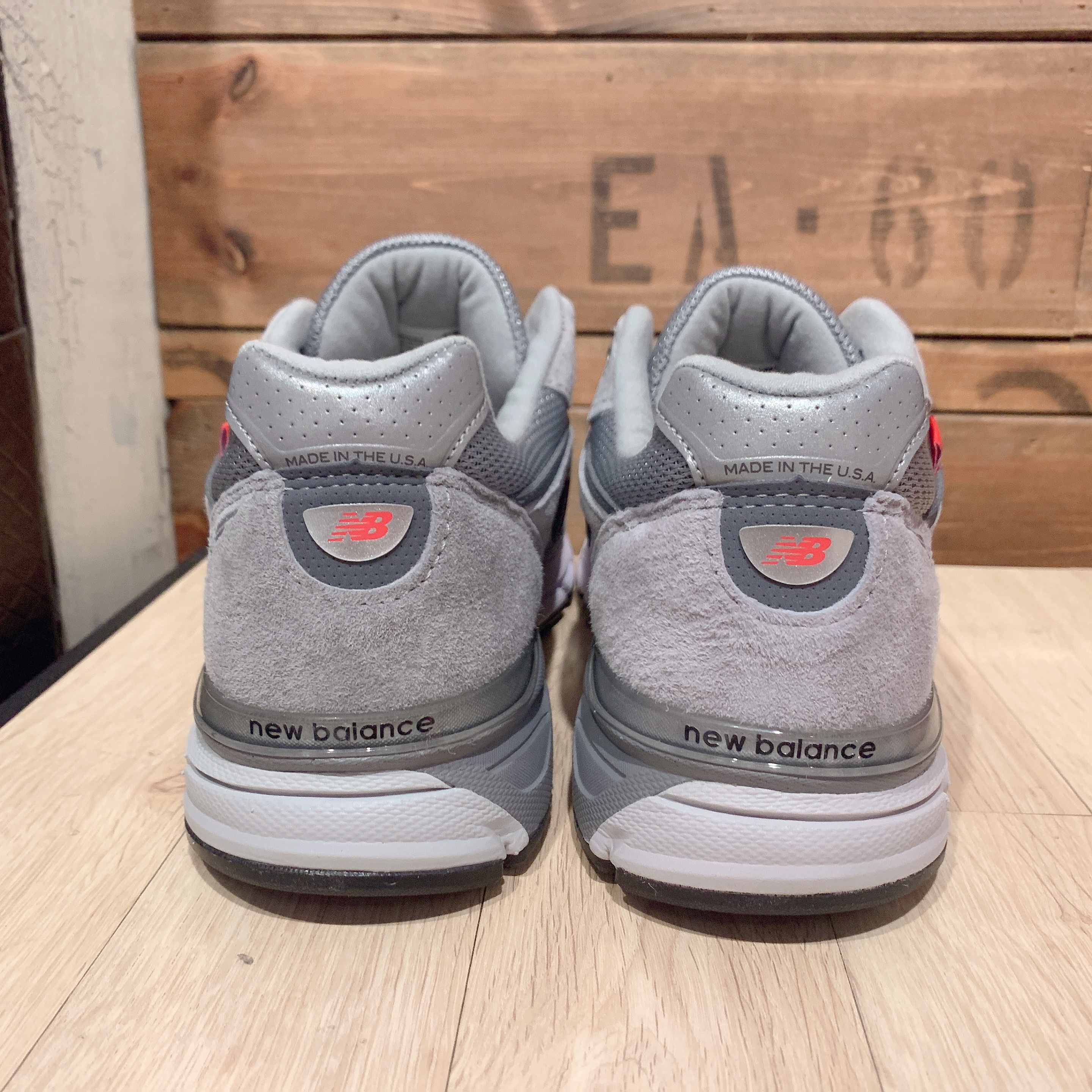 New Balance 990vs4 Made in USA Grey 착용 스타일 - 4