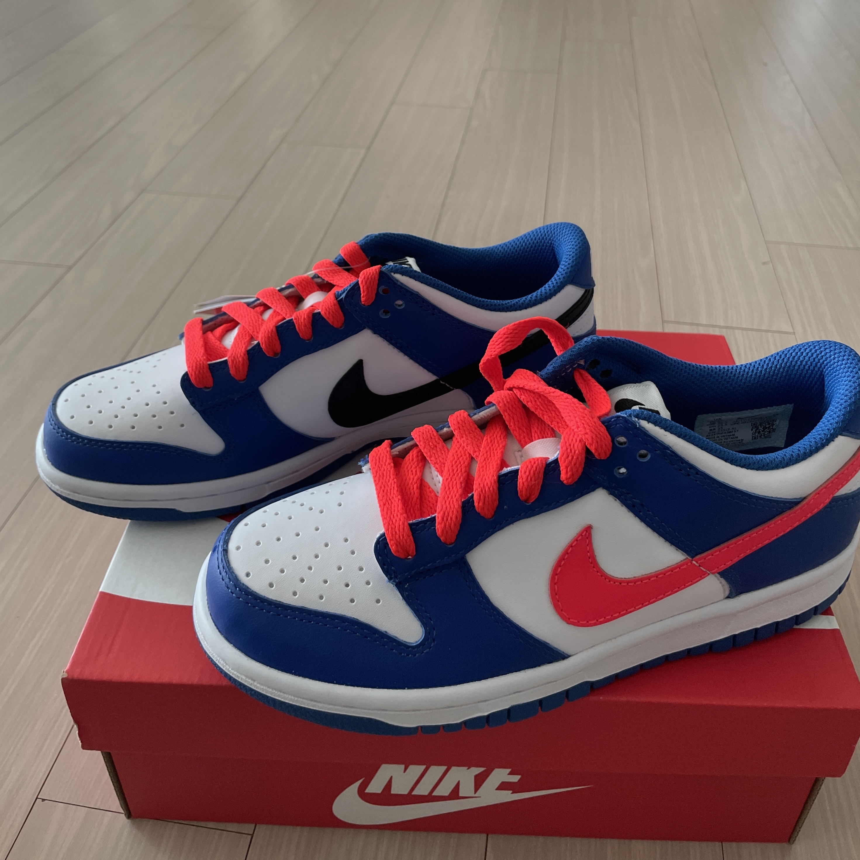 (GS) Nike Dunk Low Bright Crimson Game Royal 착용 스타일