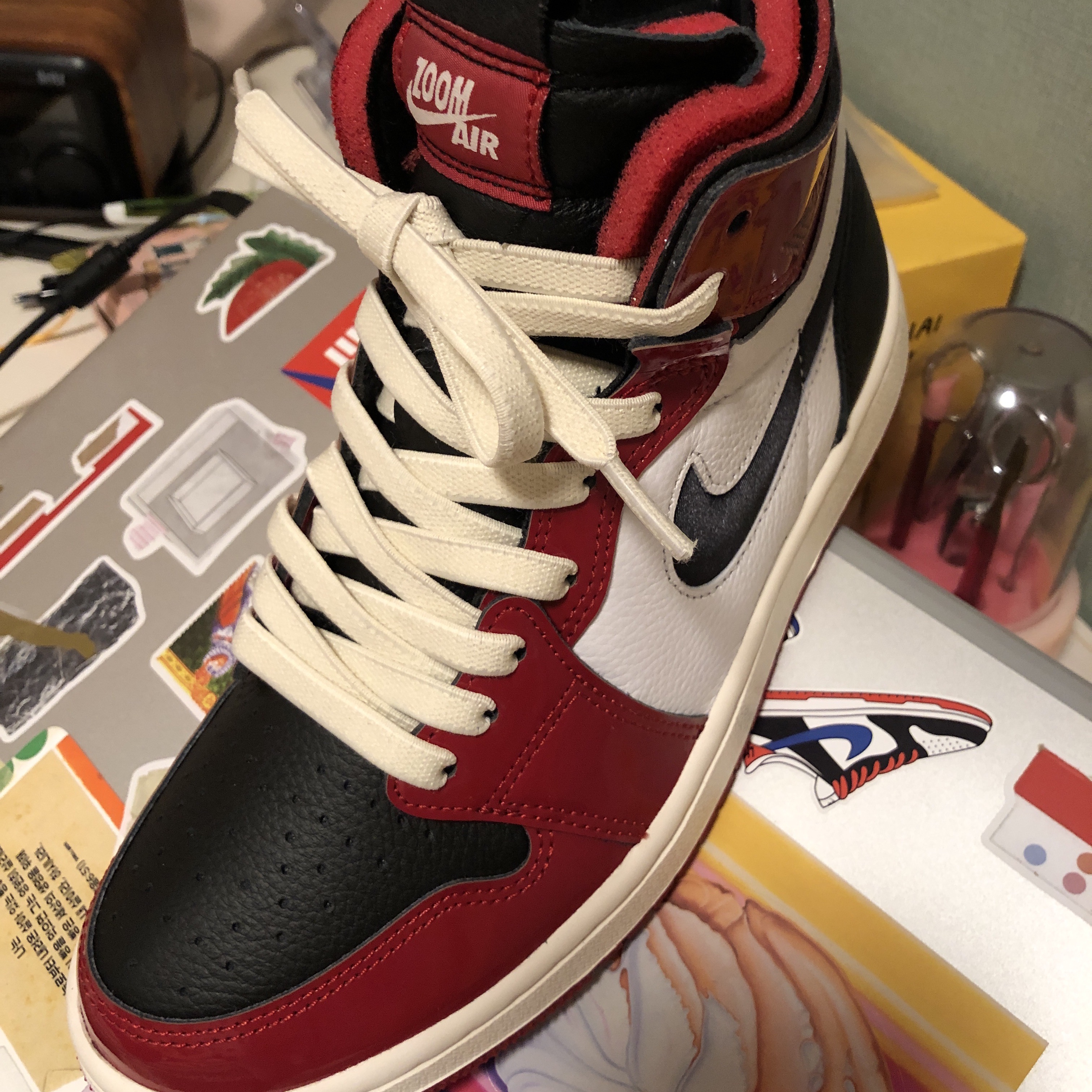 (W) Jordan 1 Zoom Air CMFT Gym Red Black 착용 스타일